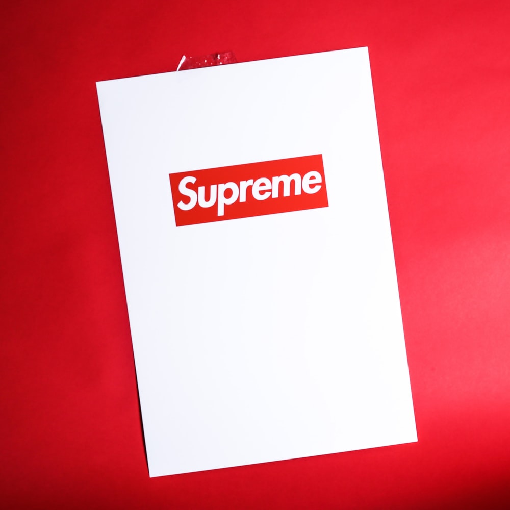 Supreme White Wallpapers