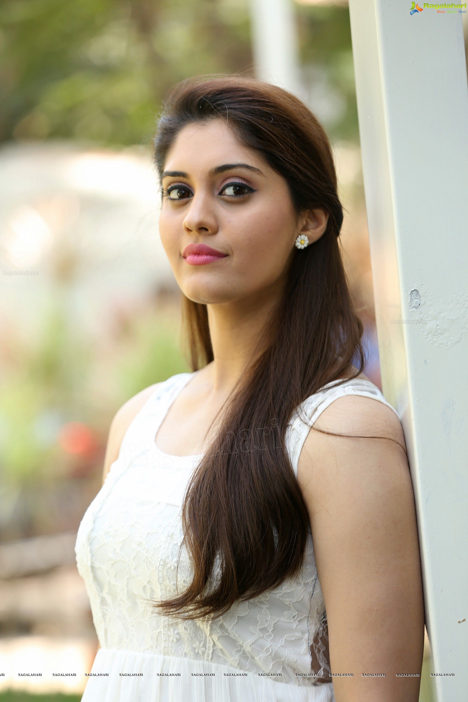 Surabhi Images Wallpapers