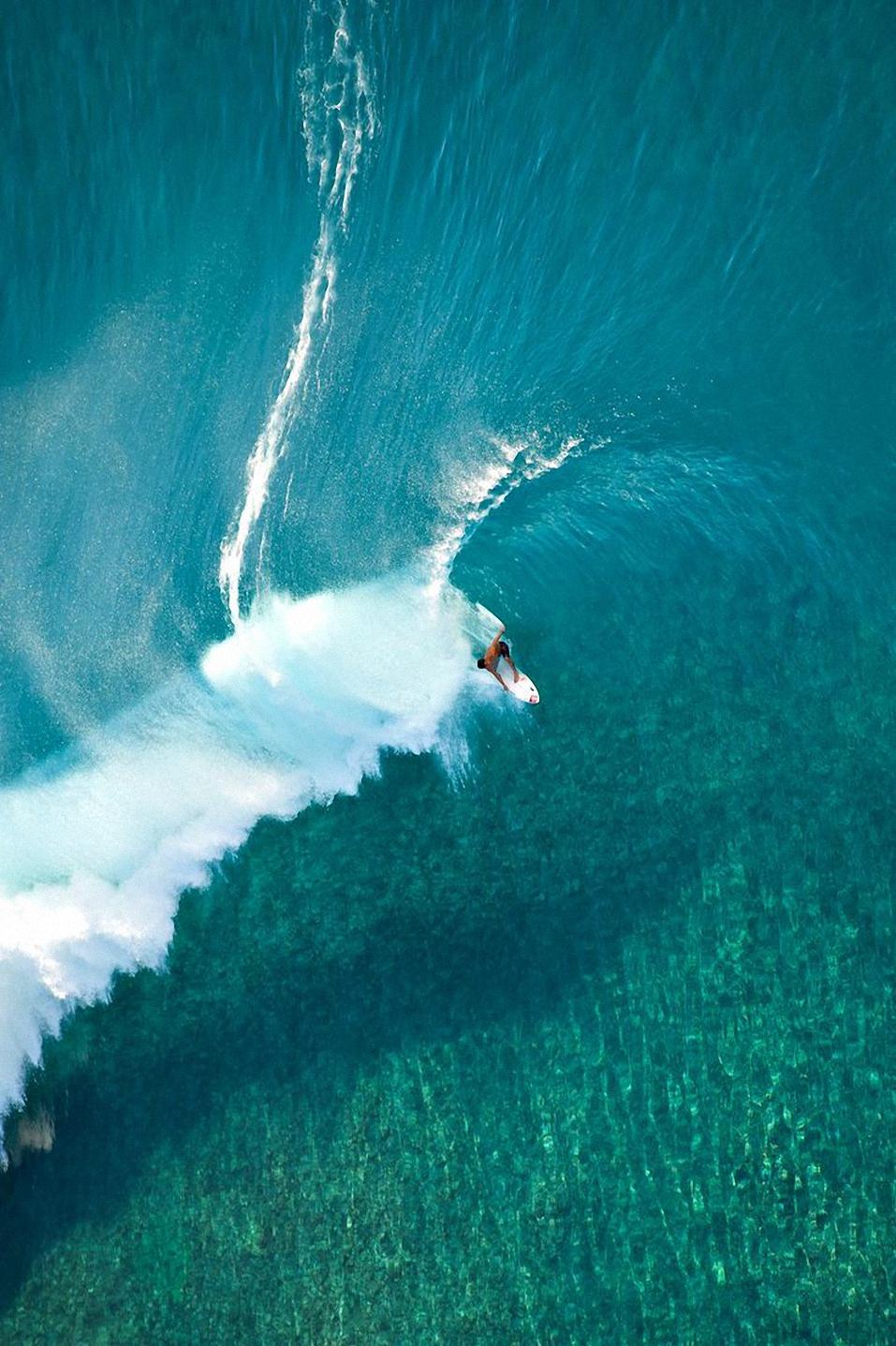 Surfer Mobile Wallpapers