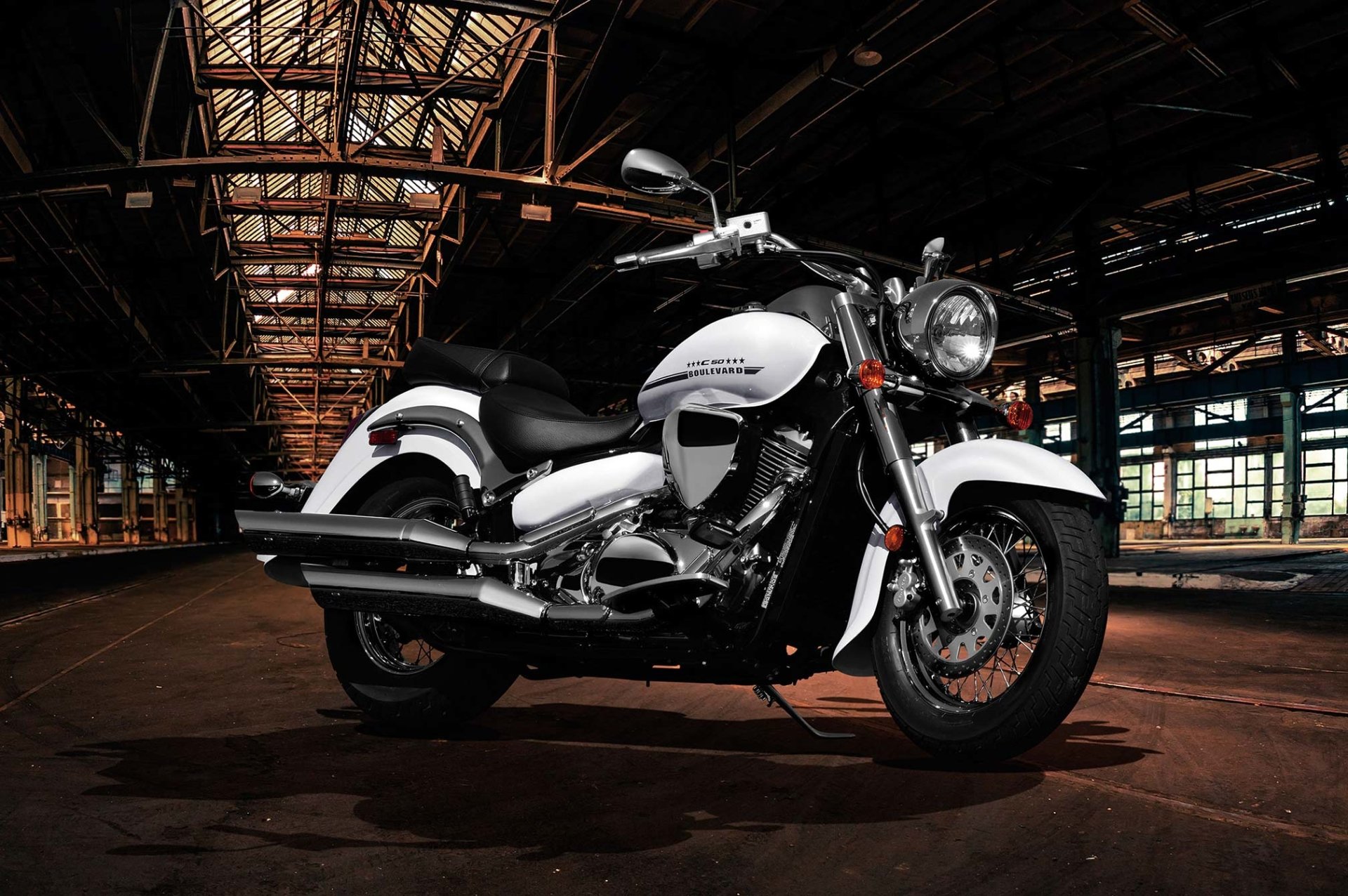 Suzuki Boulevard M90 Wallpapers