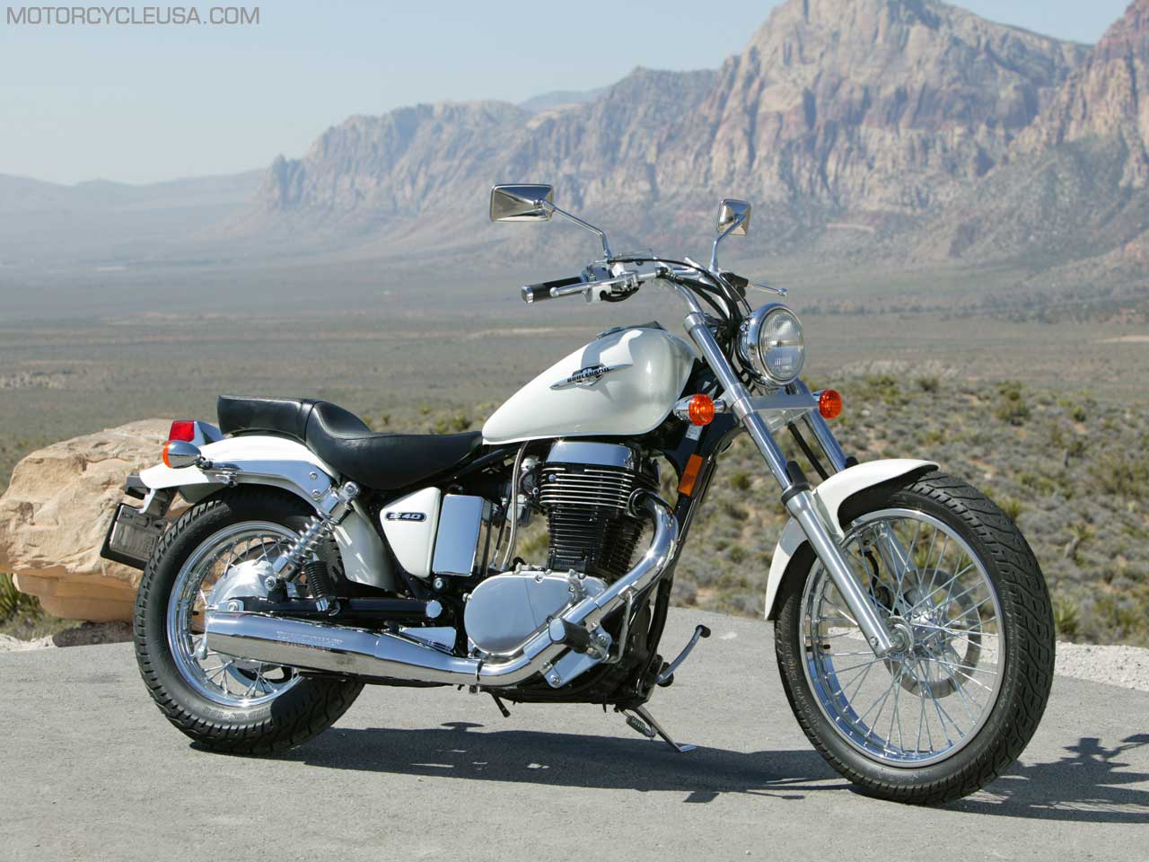 Suzuki Boulevard S40 Wallpapers