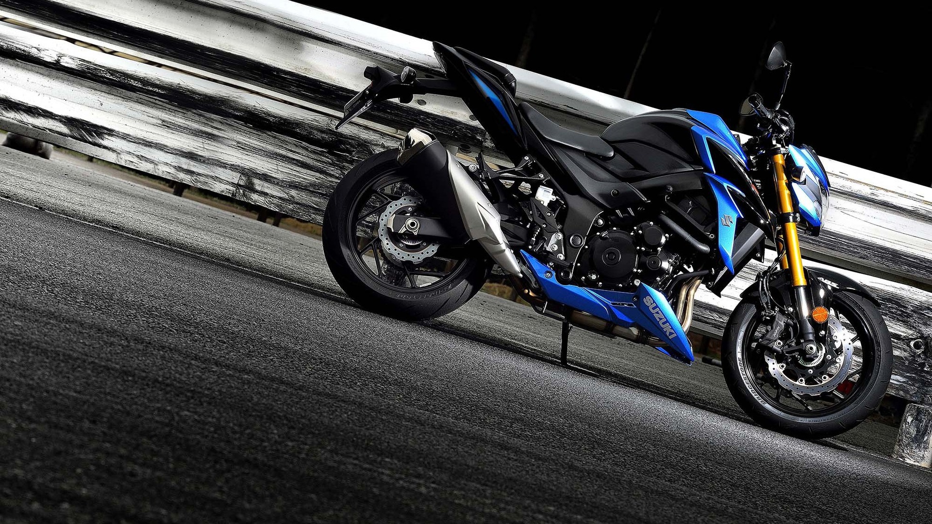 Suzuki Gsx-S750Z Wallpapers