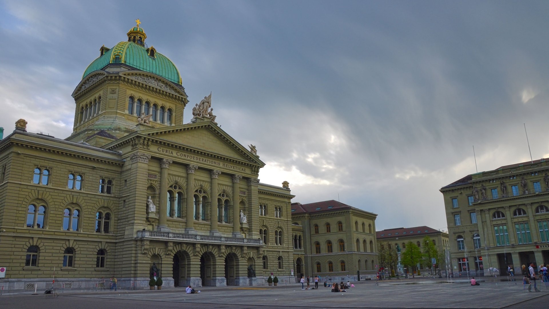 Swiss Parliament Building Wallpapers