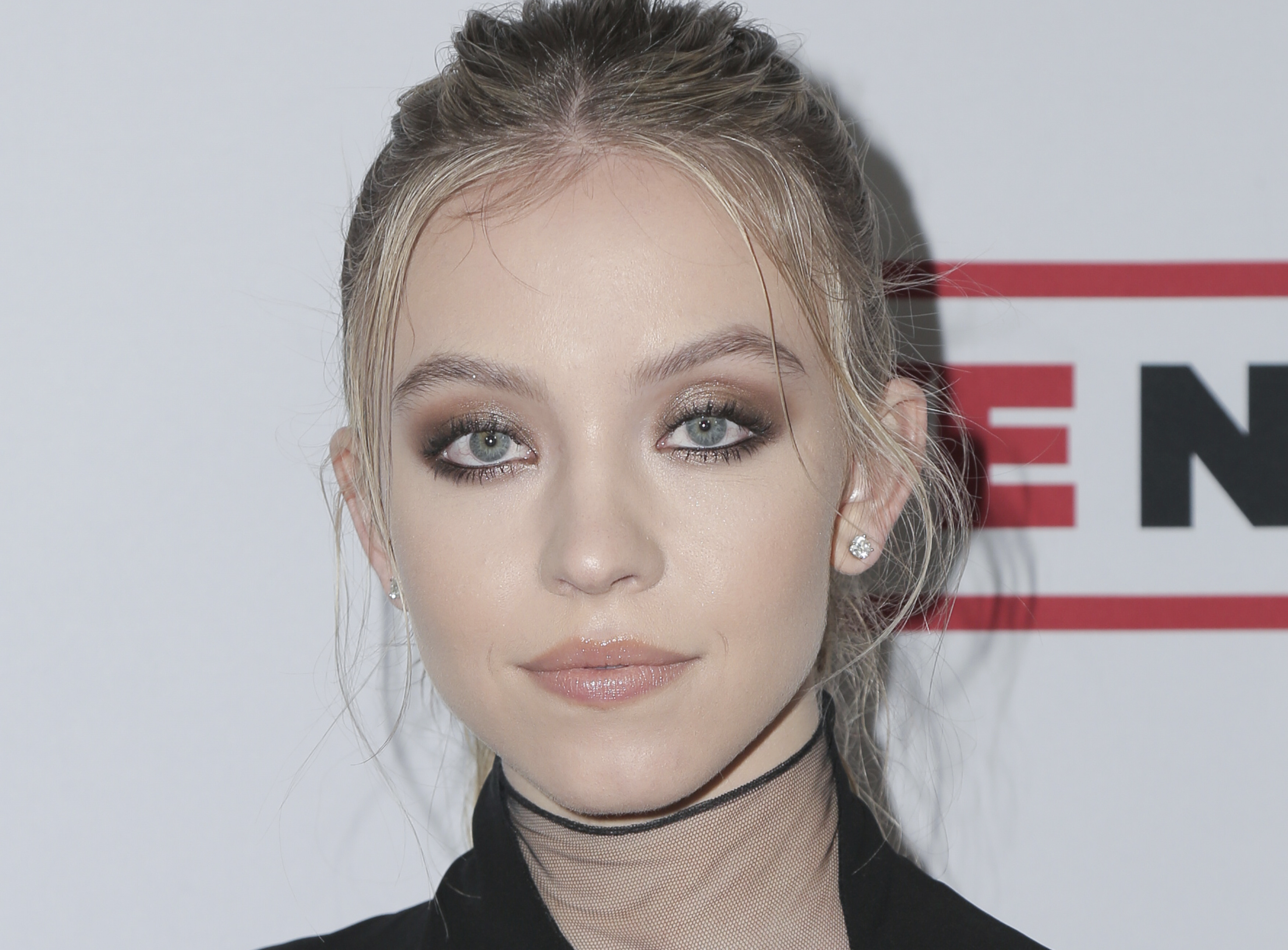 Sydney Sweeney Nocturne 2020 Wallpapers