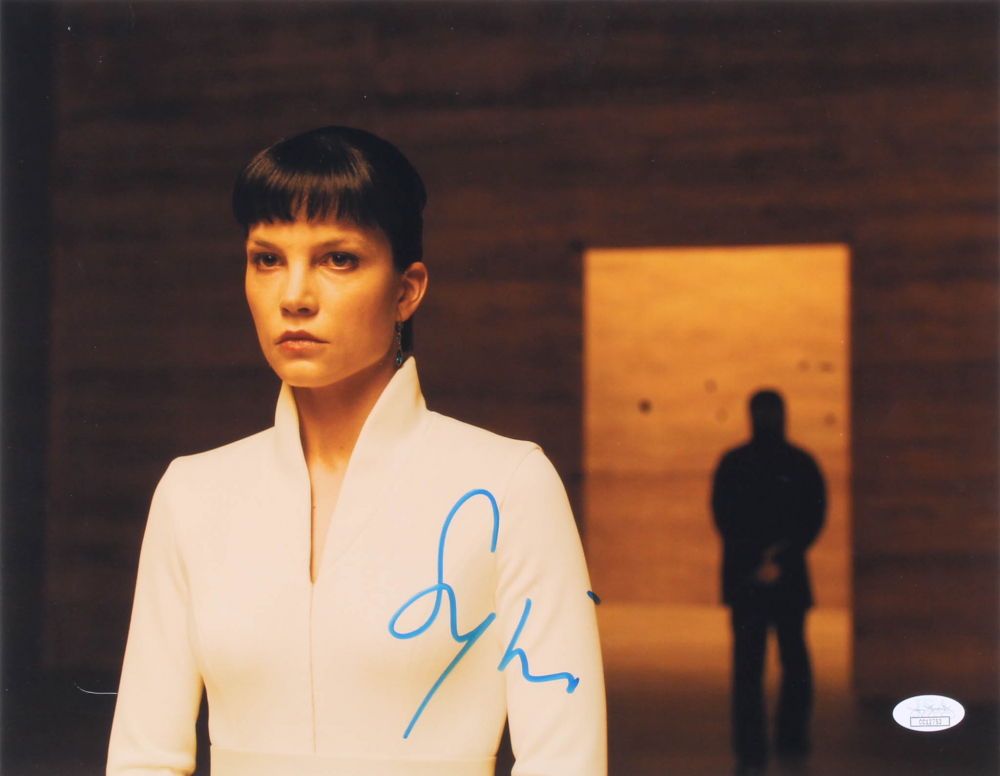 Sylvia Hoeks As Luv In Blade Runner 2049 Wallpapers