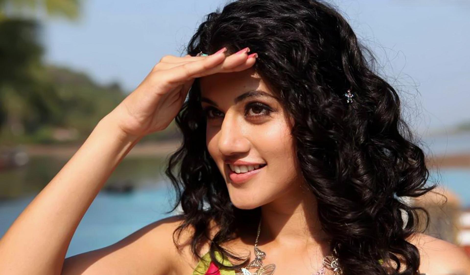 Taapsee Pannu Hd Wallpapers