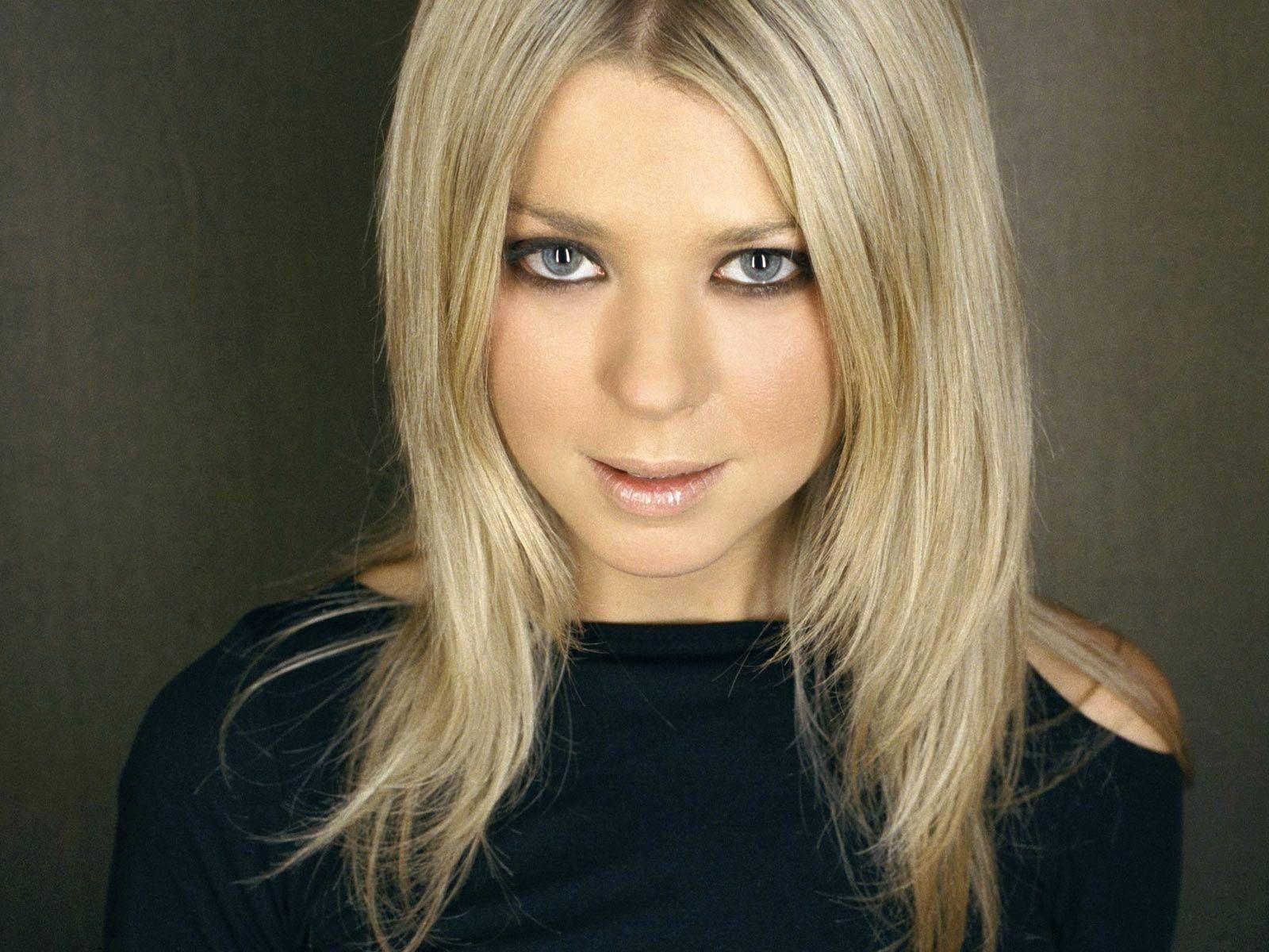 Tara Reid Wallpapers