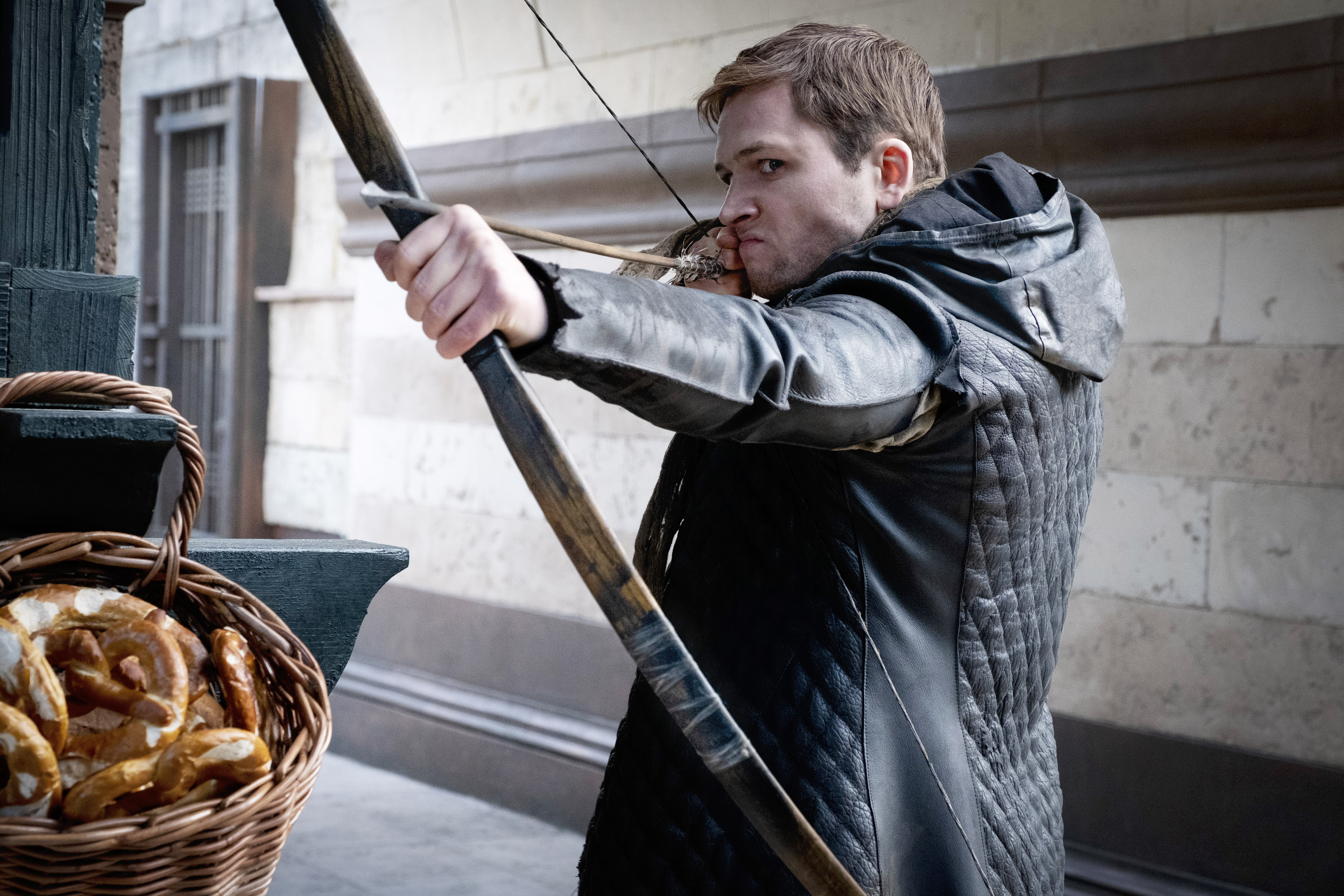 Taron Egerton Robin Hood Movie 2018 Wallpapers