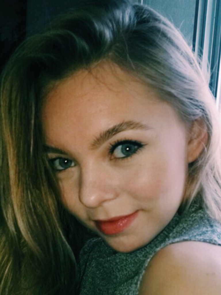 Taylor Hickson 2018 Wallpapers