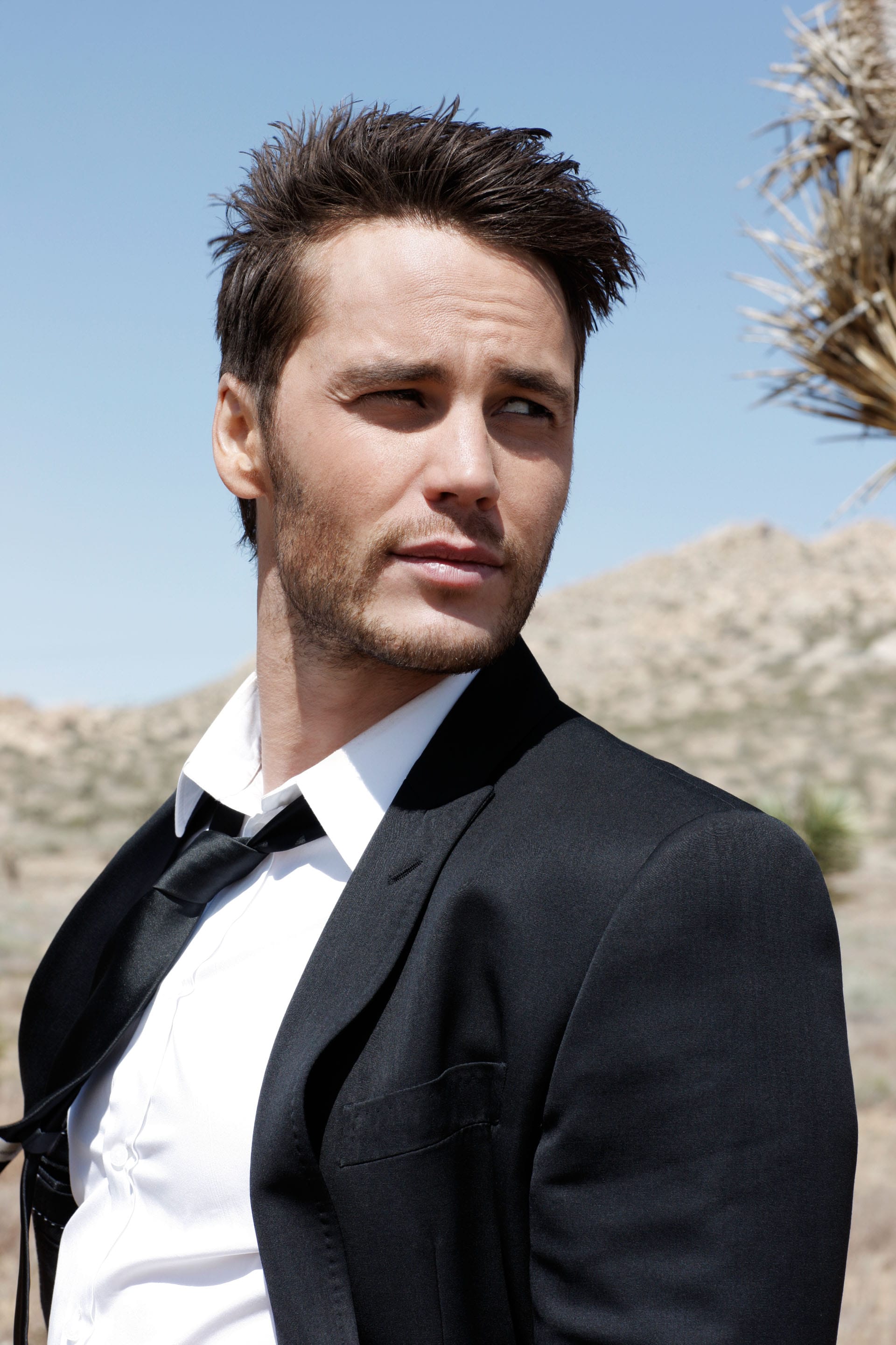 Taylor Kitsch Pics Wallpapers