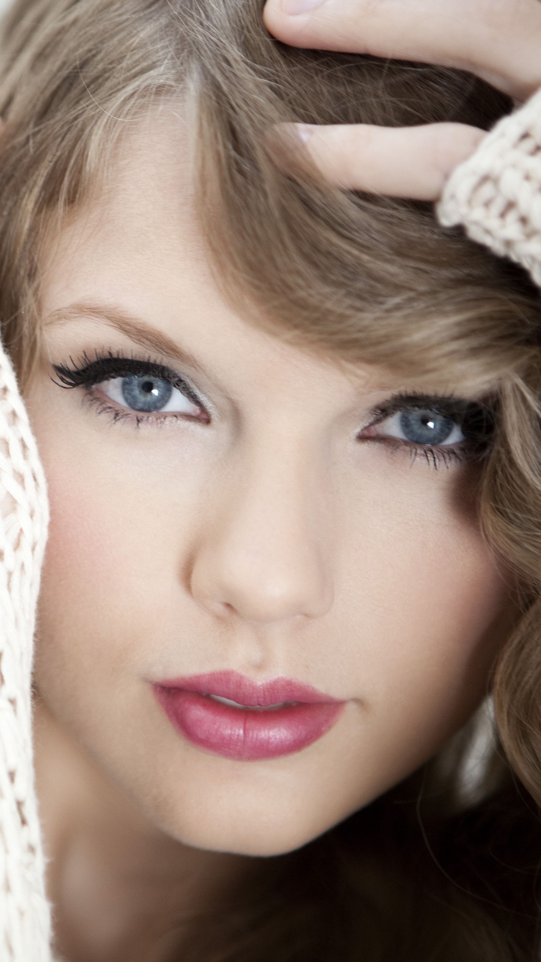 Taylor Swift Beautiful In Blue Top Wallpapers