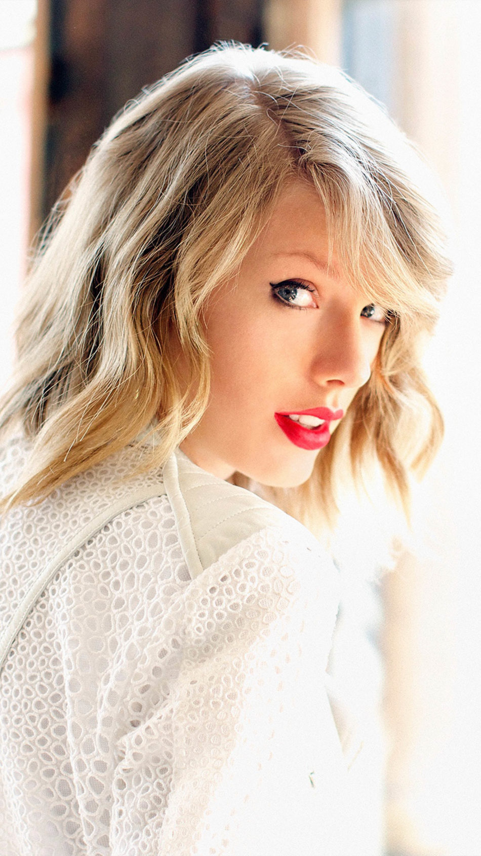 Taylor Swift Latest Wallpapers