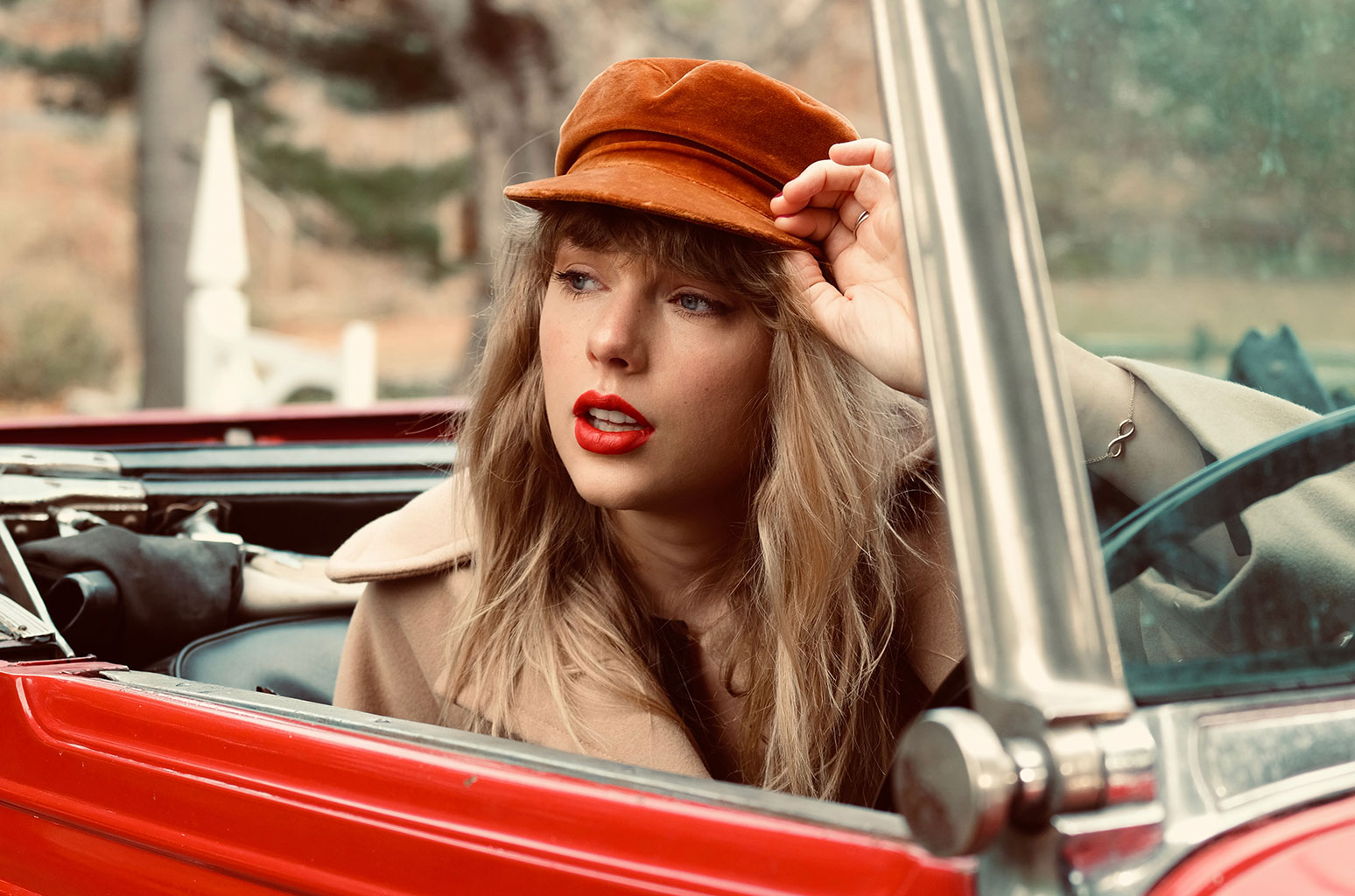 Taylor Swift Red Wallpapers