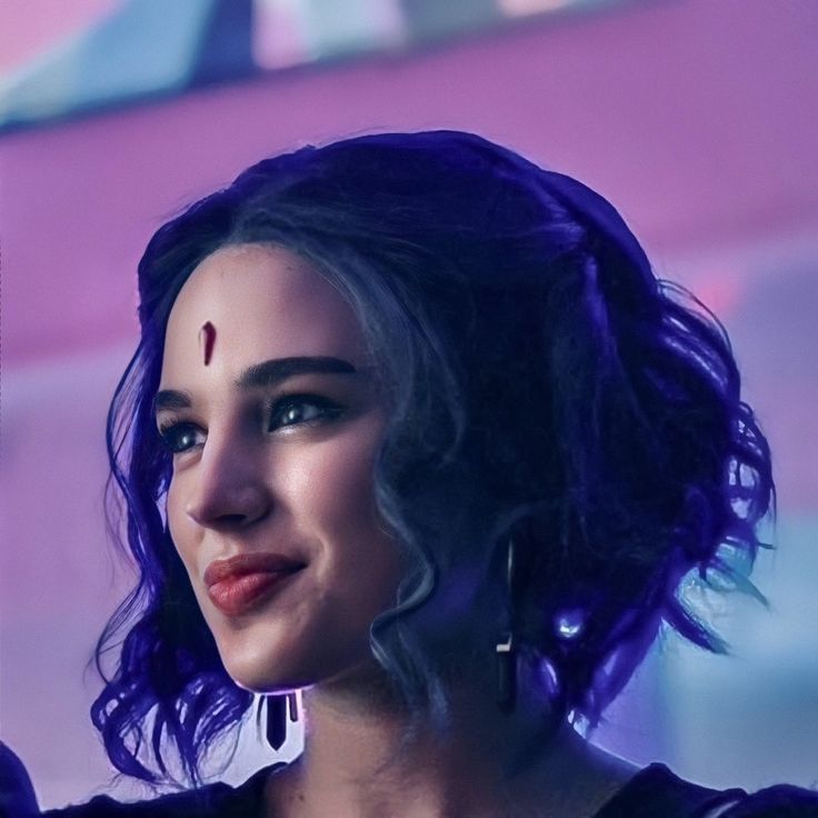 Teagan Croft As Raven In Titans Wallpapers