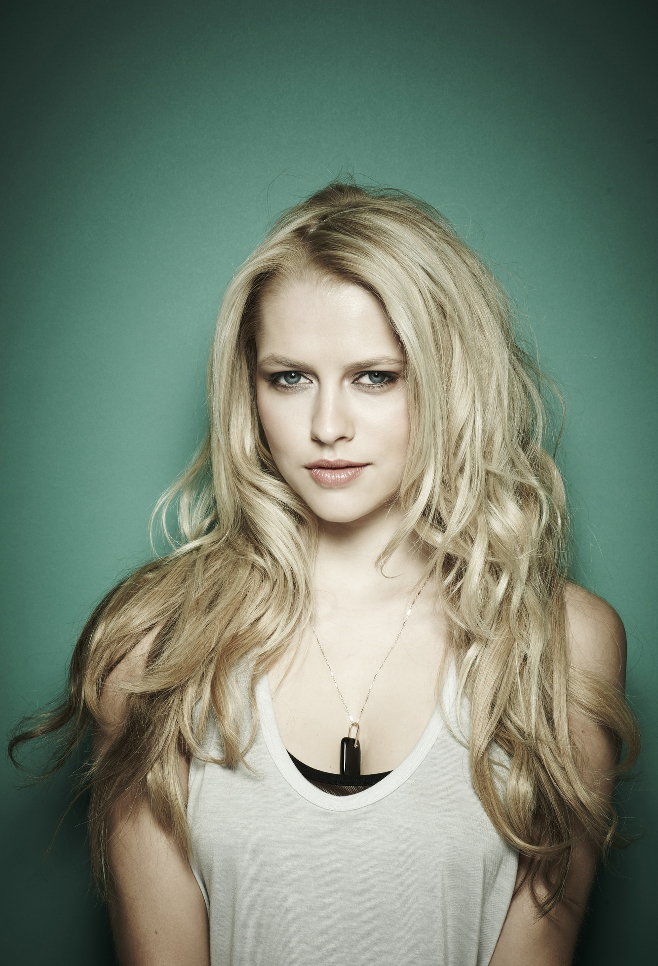 Teresa Palmer Wallpapers