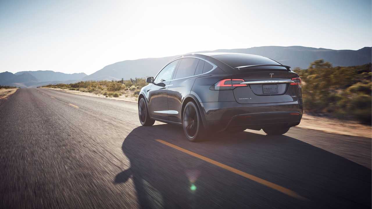 Tesla Model X P90D Wallpapers