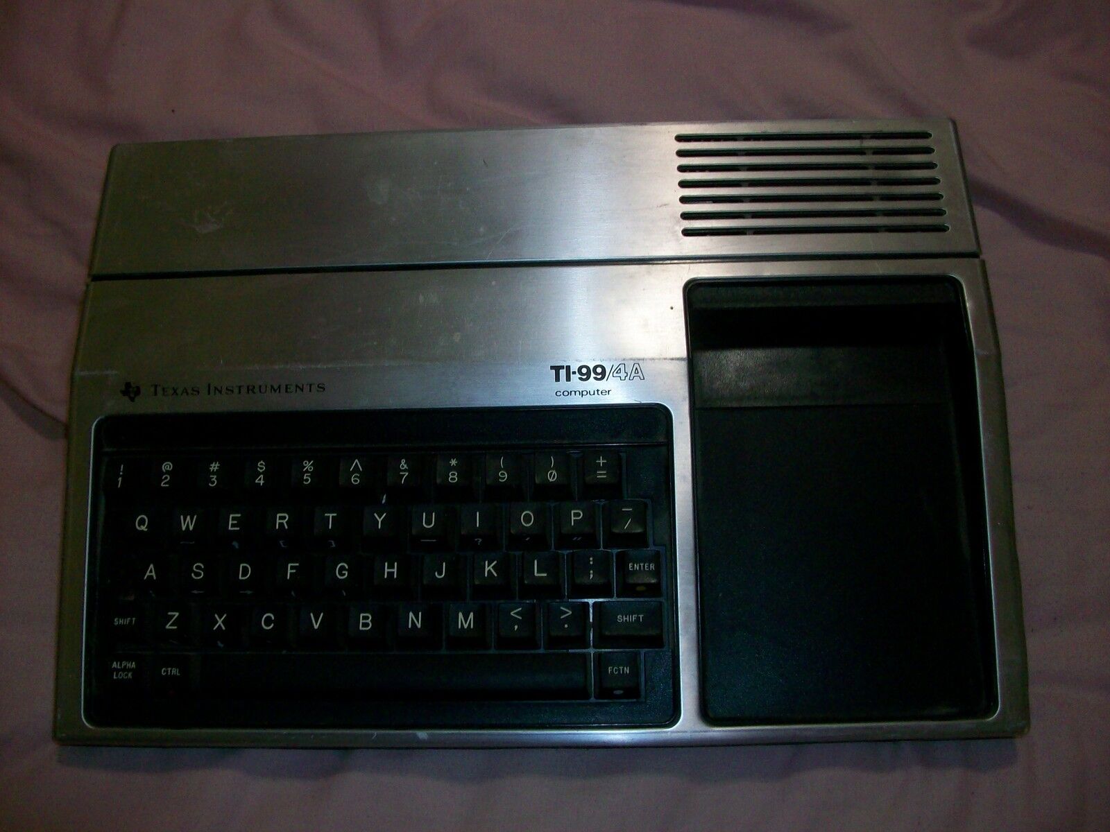 Texas Instruments Ti-99/4A Wallpapers