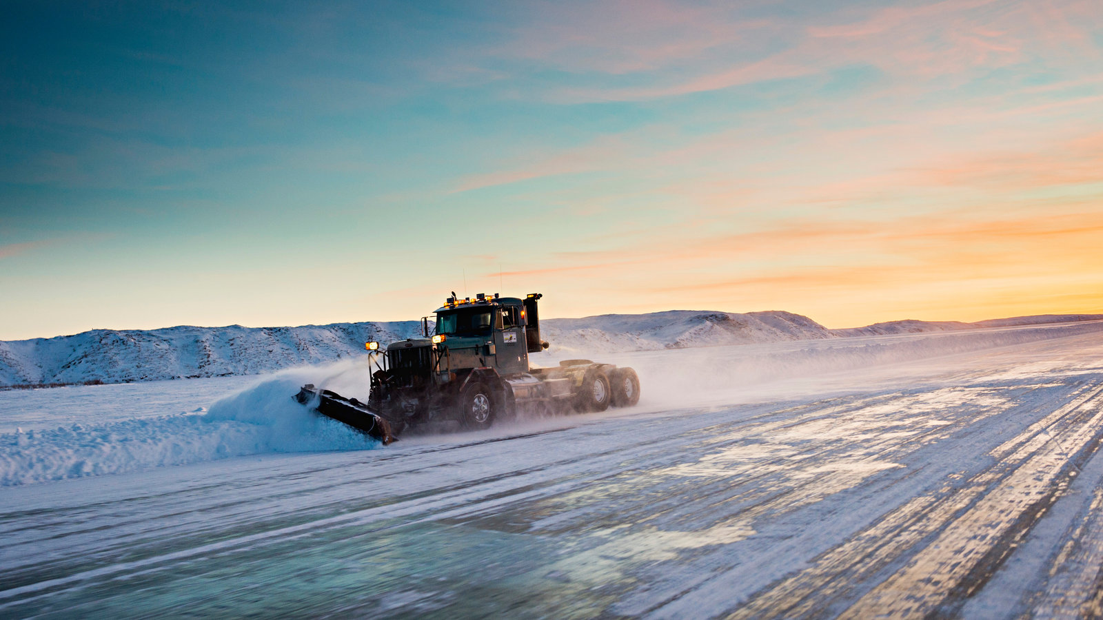 The Ice Road Wallpapers