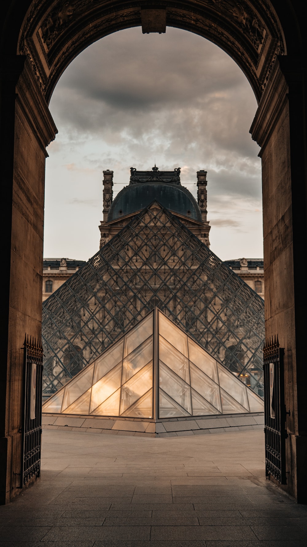 The Louvre Wallpapers