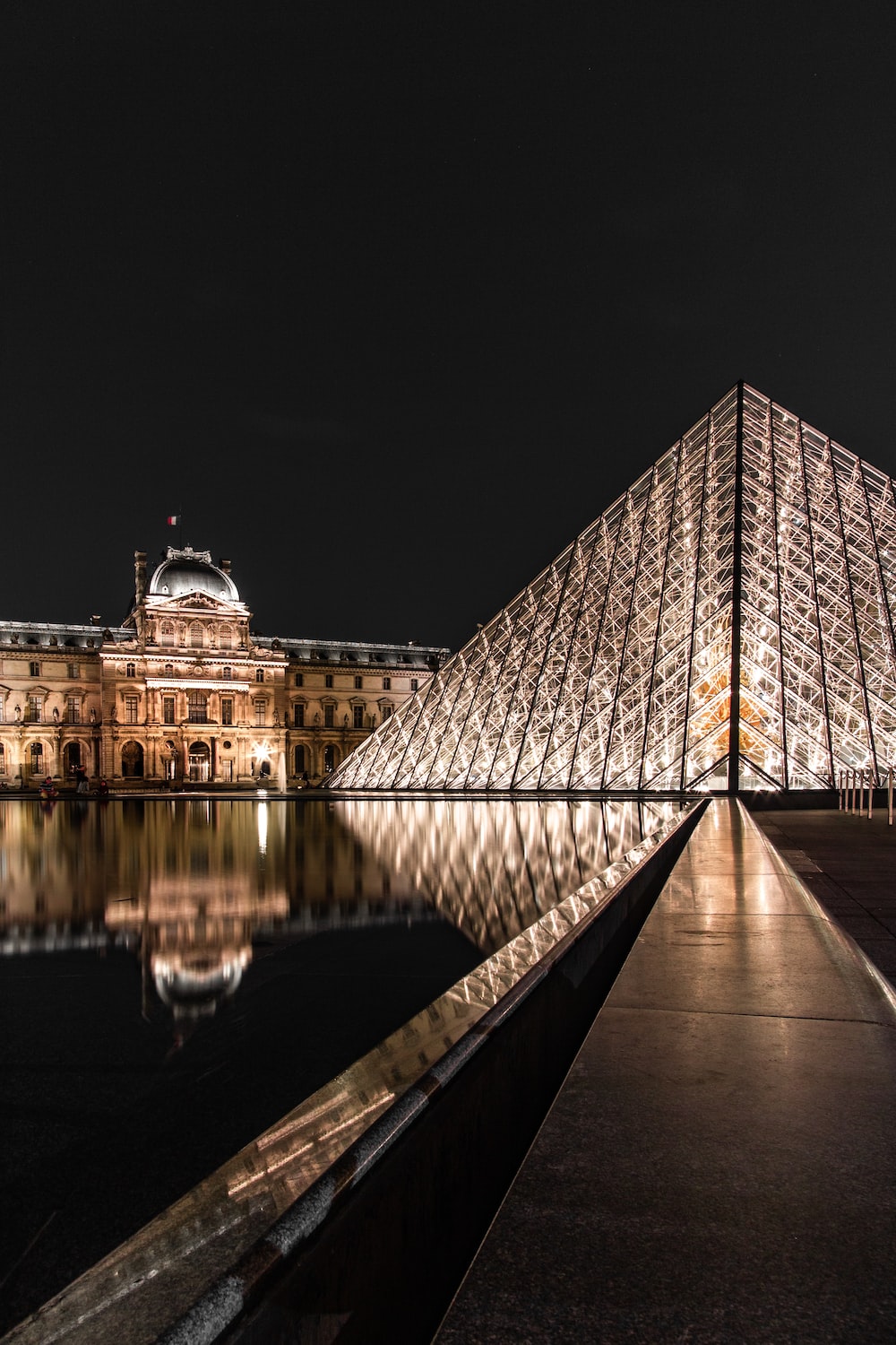 The Louvre Wallpapers