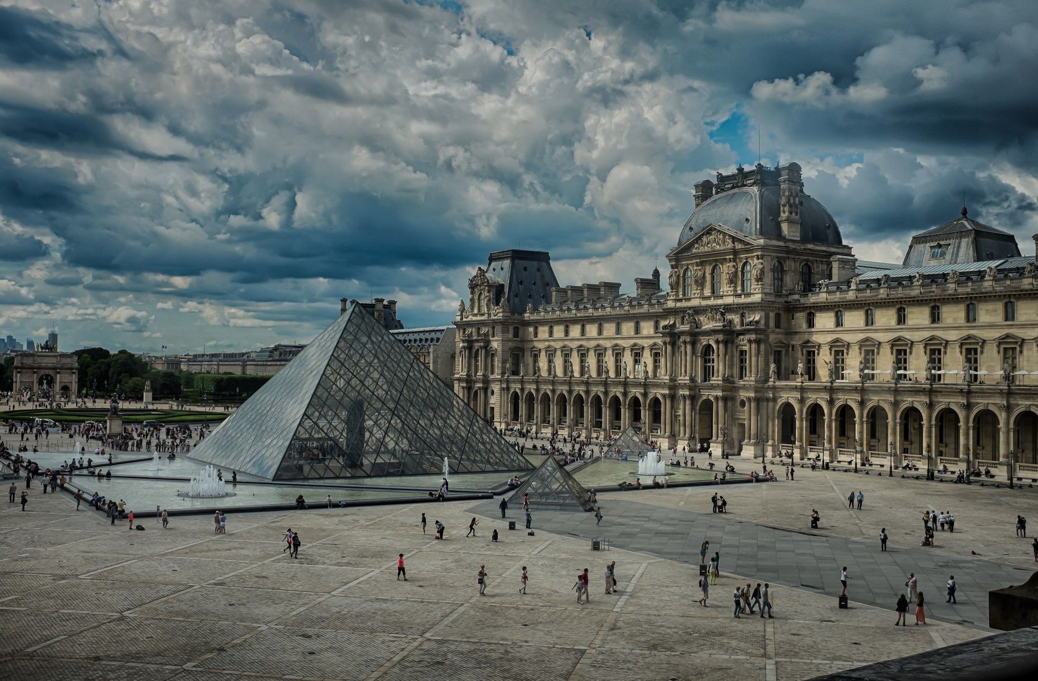 The Louvre Wallpapers