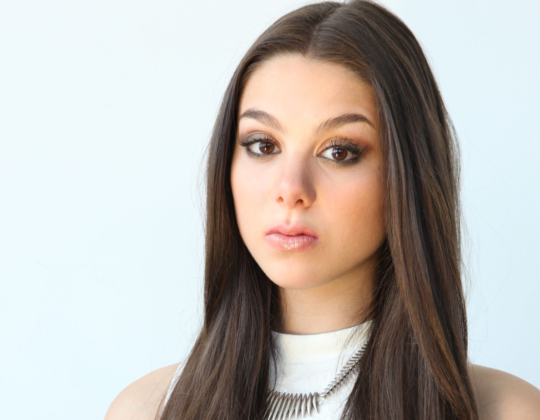 The Thundermans Actress Kira Kosarin 2018 Wallpapers