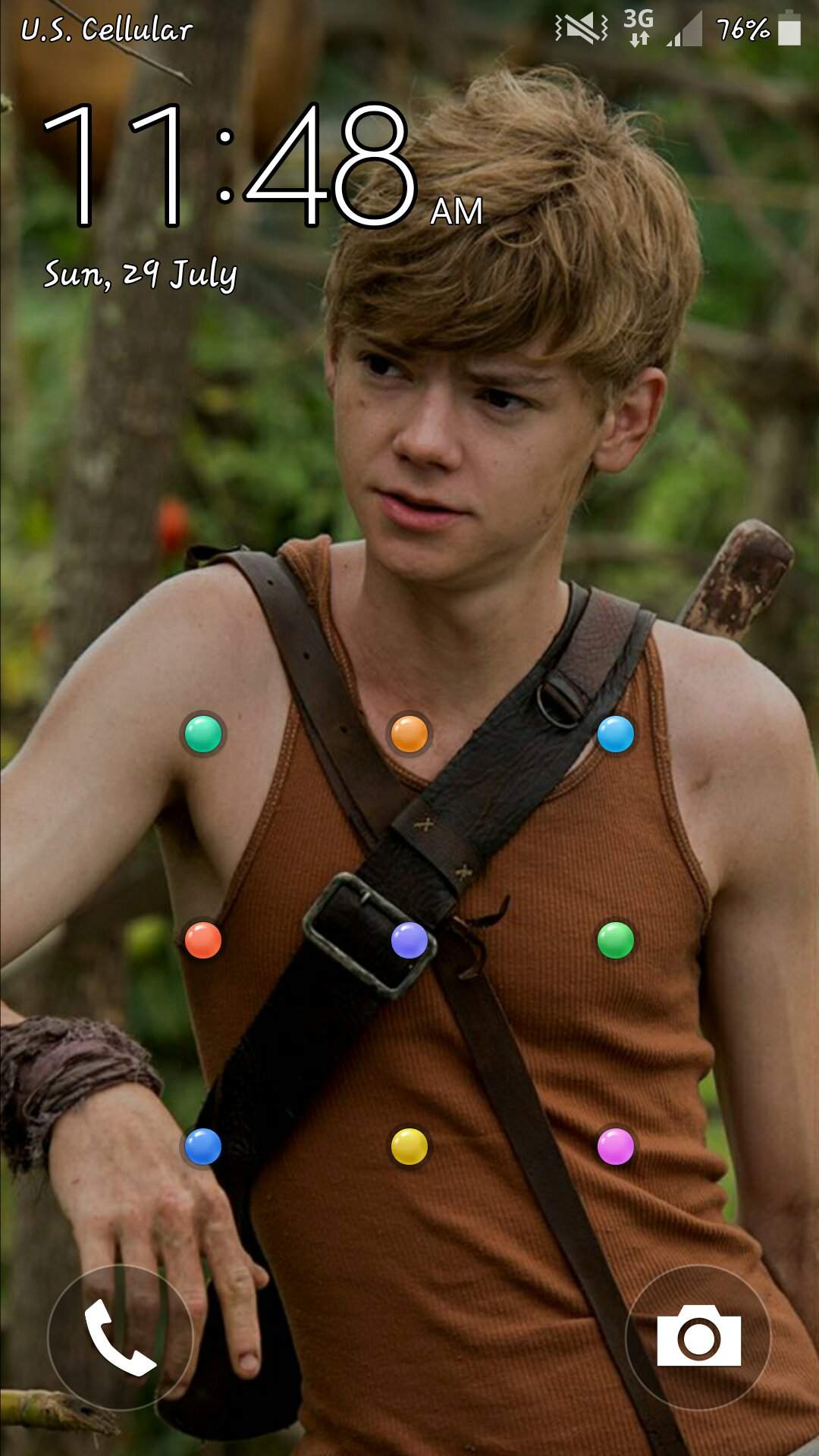 Thomas Brodie Sangster Wallpapers