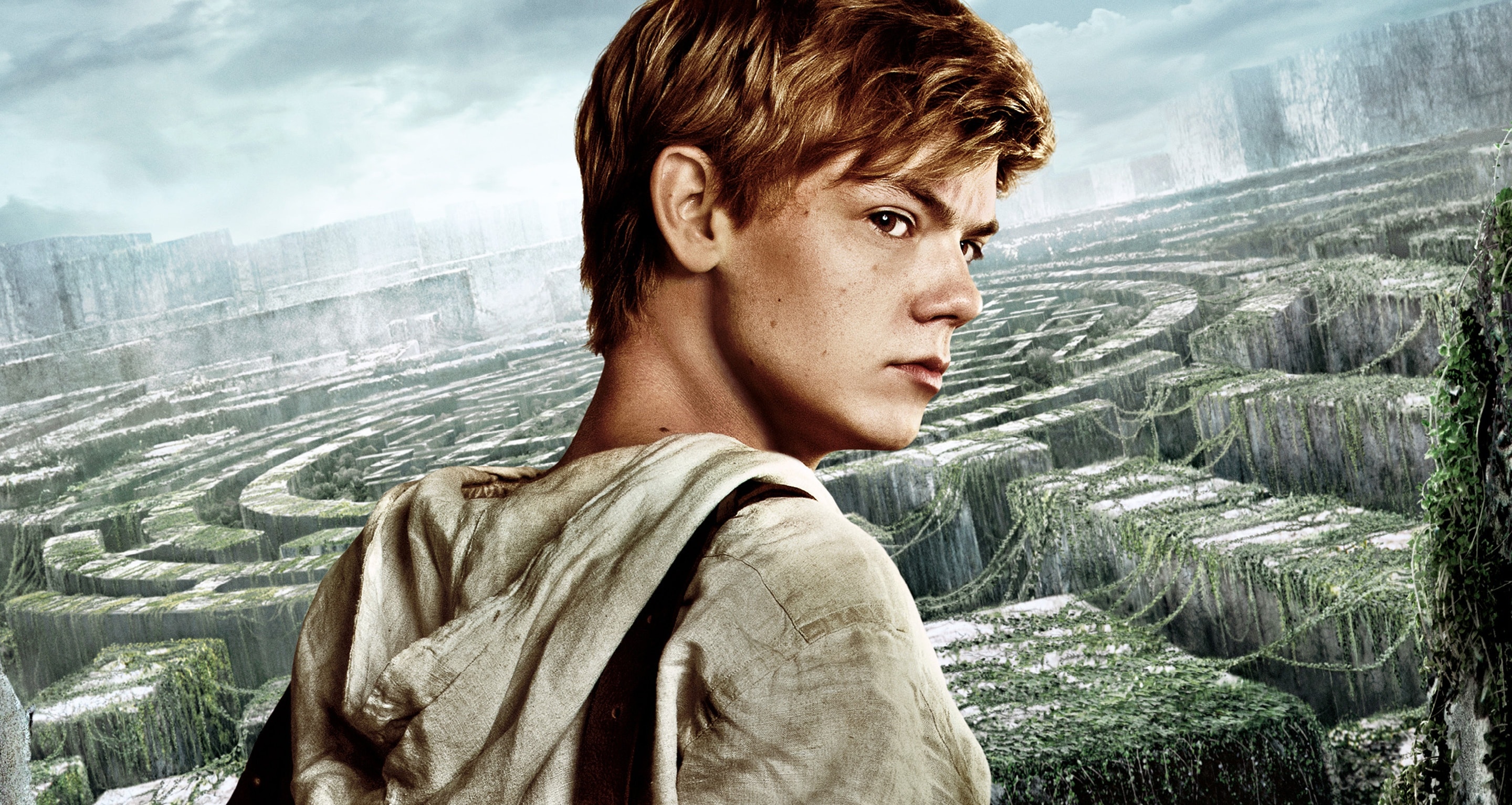 Thomas Brodie Sangster Wallpapers