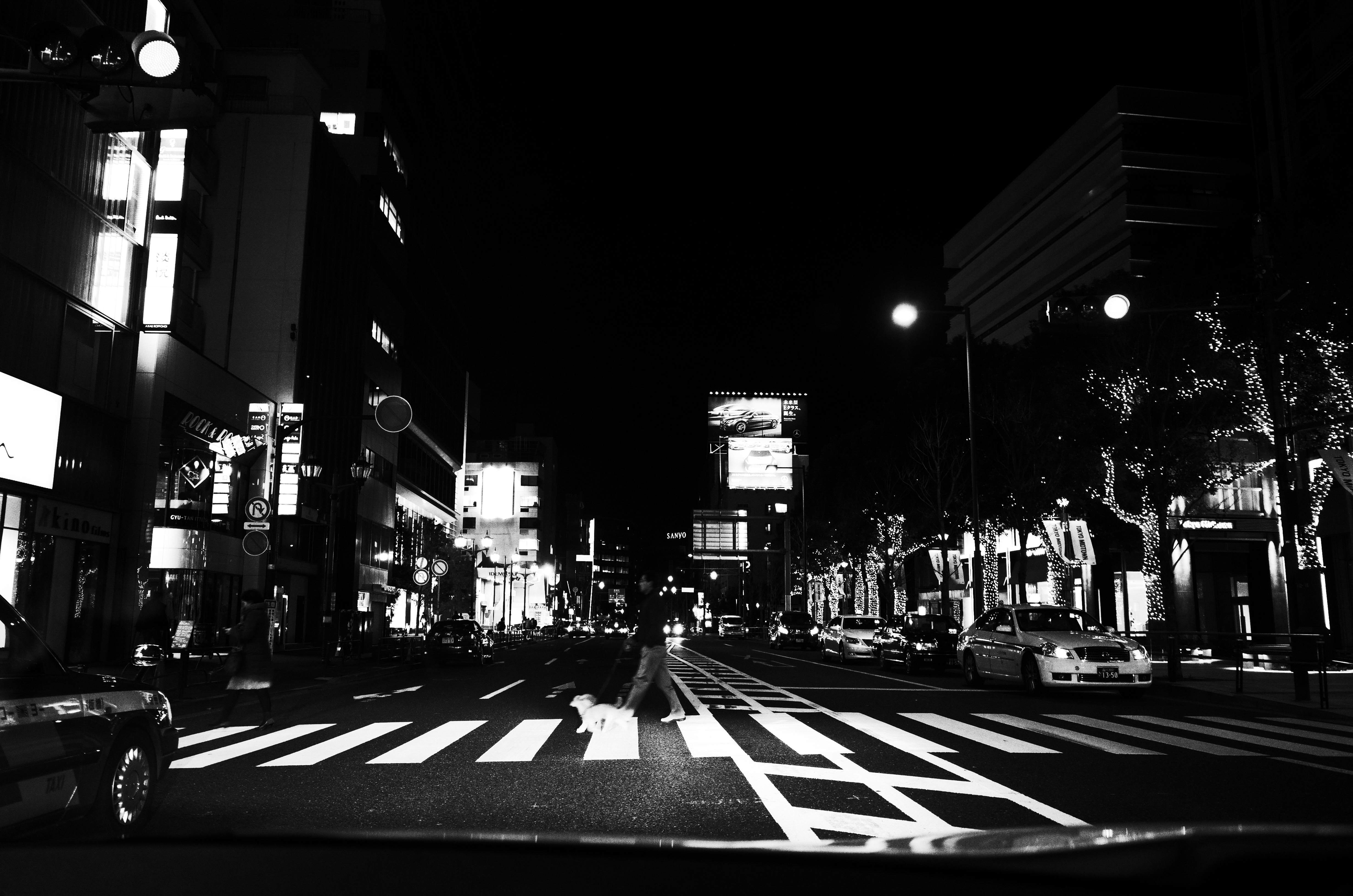 Tokyo Black Wallpapers