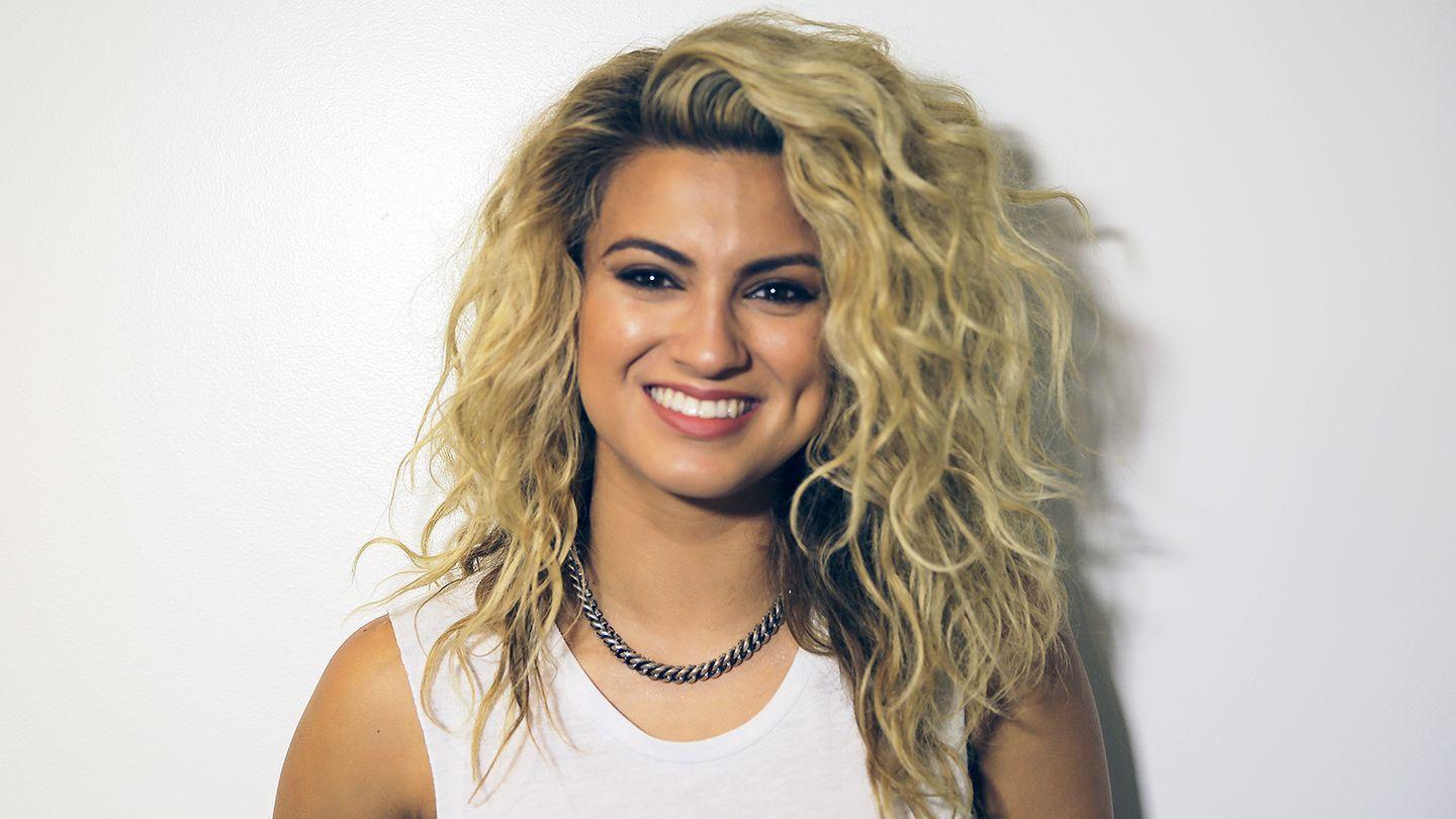 Tori Kelly 2020 Wallpapers