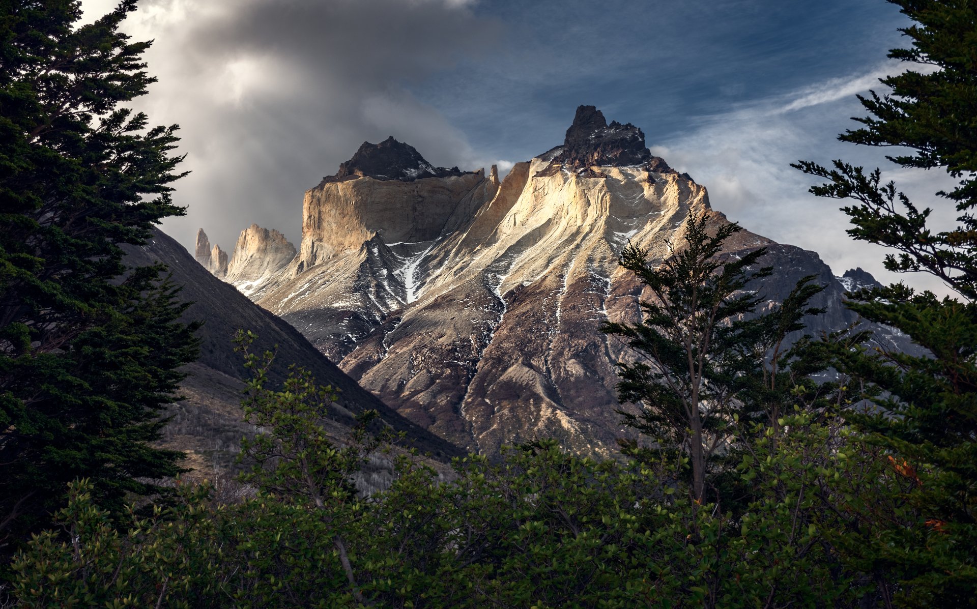 Torres Del Paine 4K Wallpapers