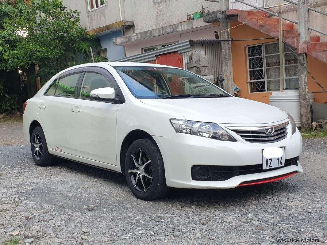 Toyota Allion Wallpapers