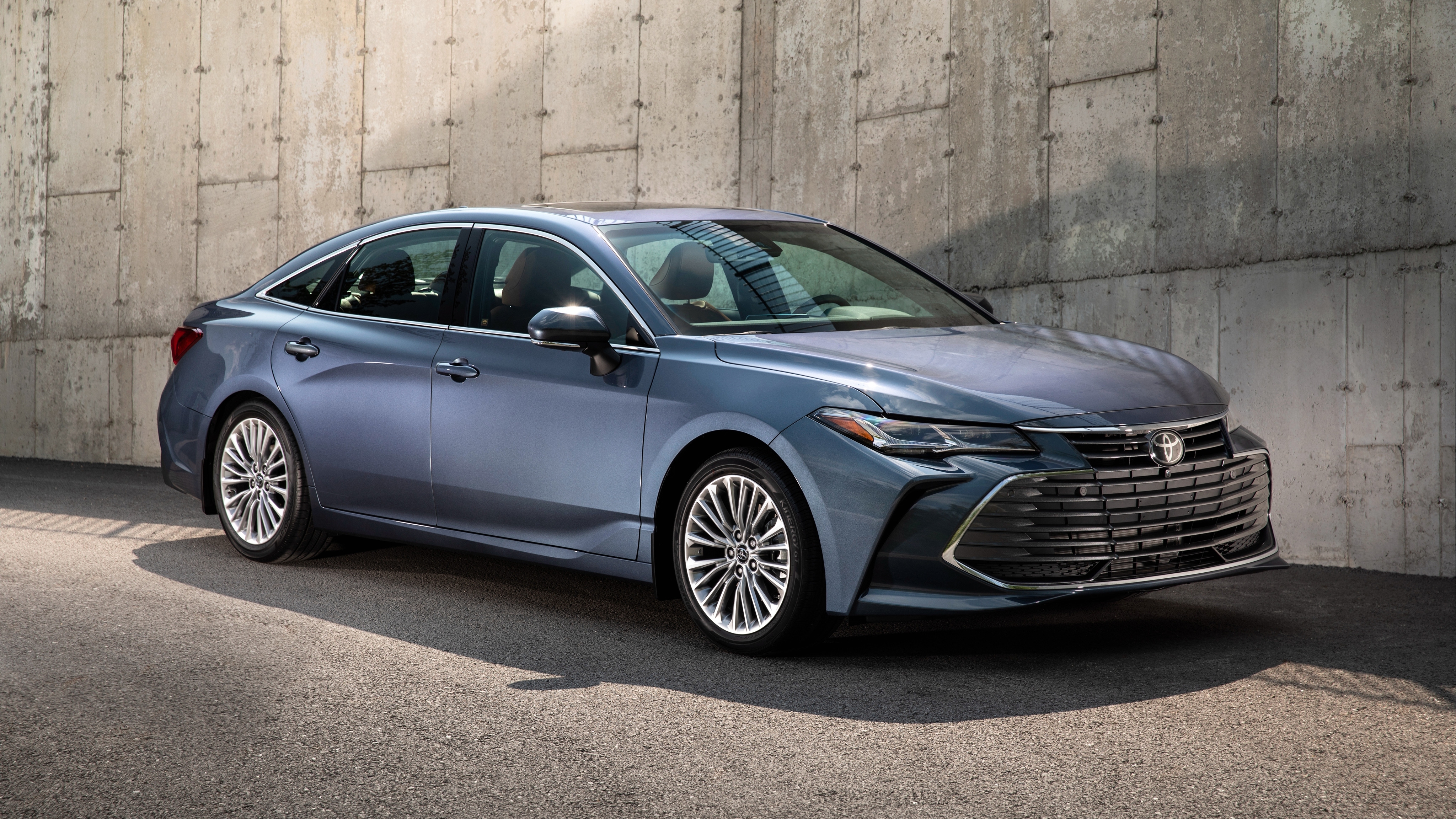 Toyota Avalon Limited Hybrid 2019 Wallpapers