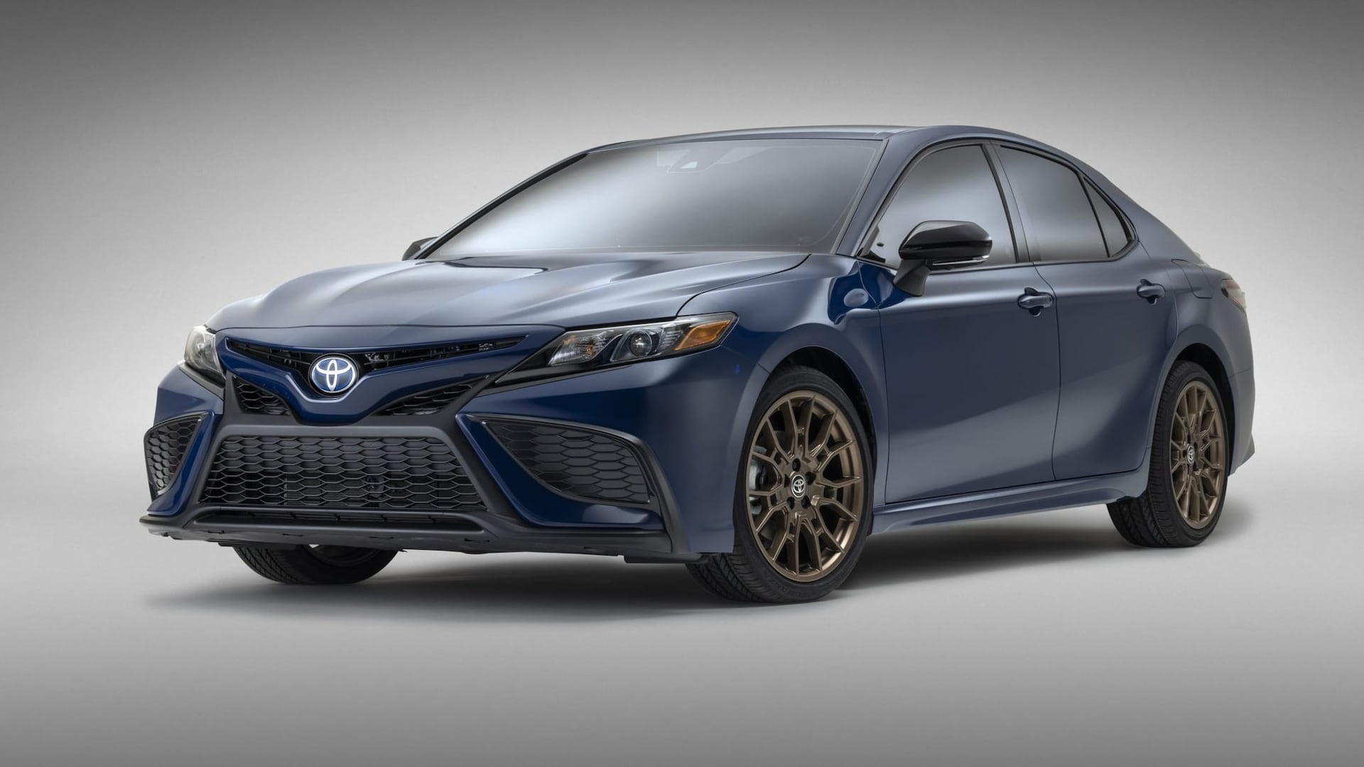 Toyota Camry Xle Wallpapers