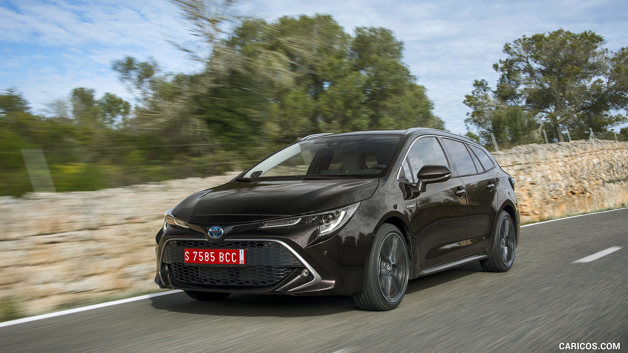 Toyota Corolla Touring Sports Hybrid Wallpapers