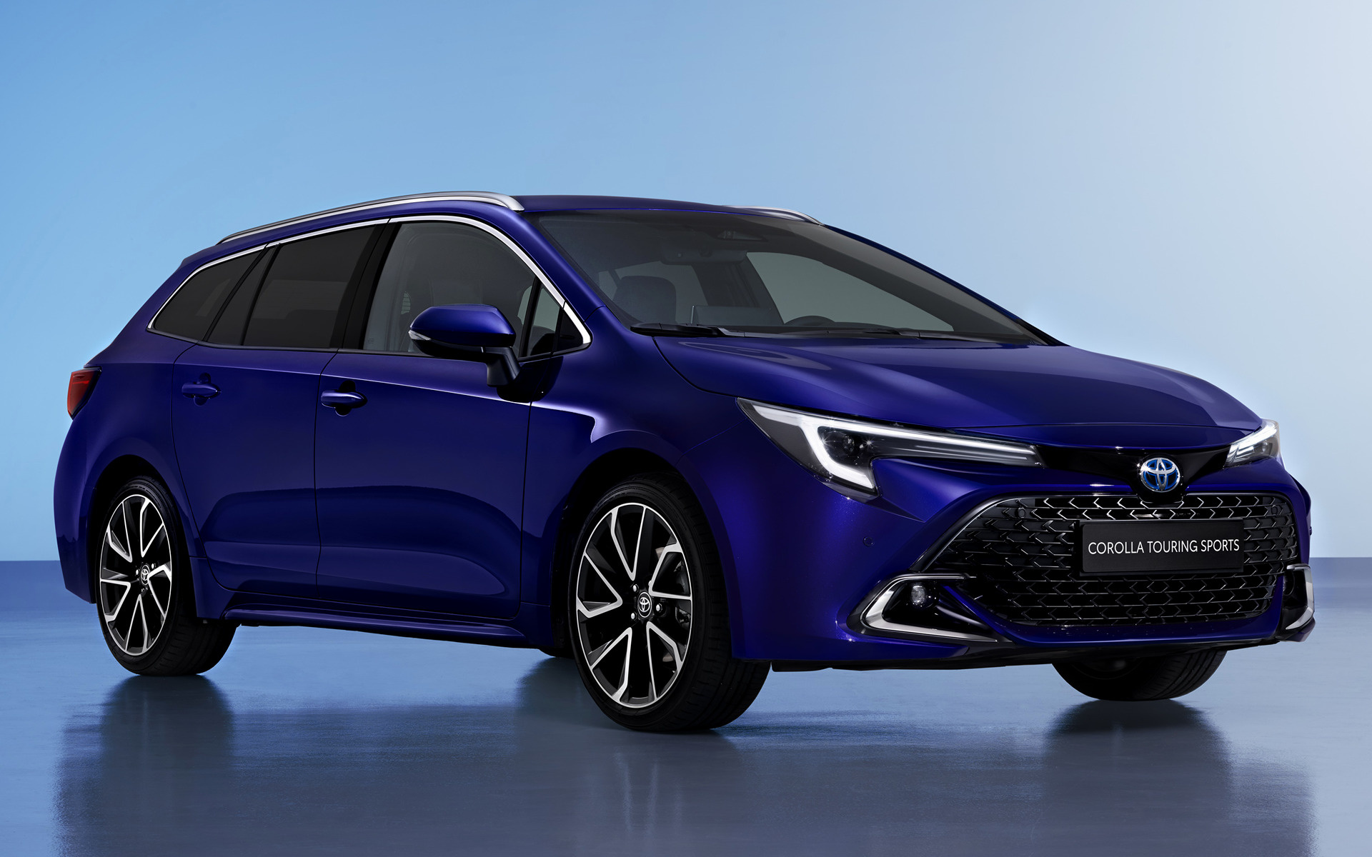 Toyota Corolla Touring Sports Hybrid Wallpapers