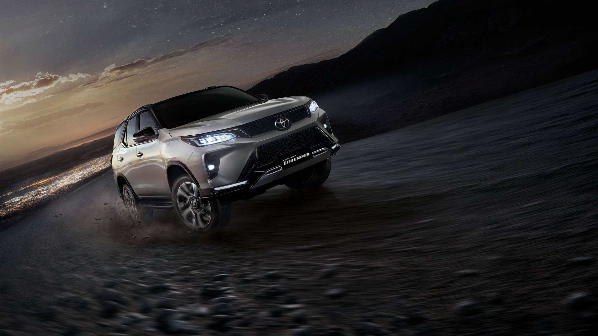 Toyota Fortuner Wallpapers