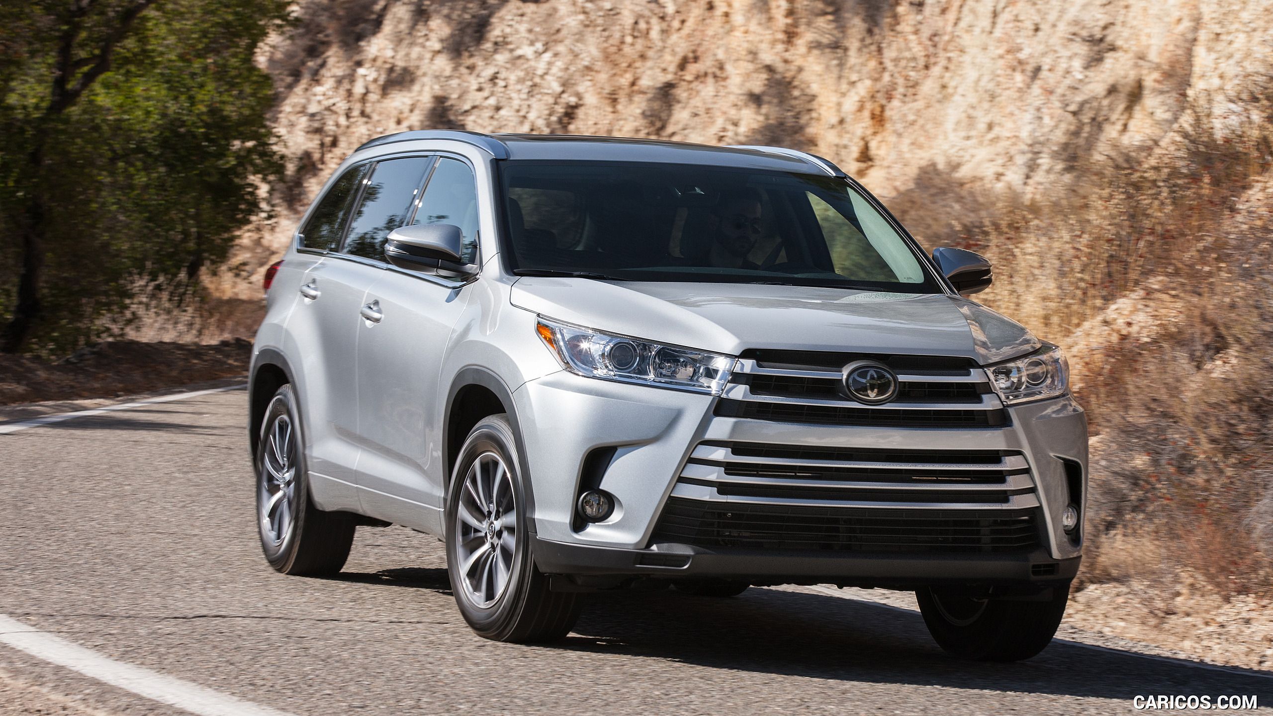 Toyota Highlander Hybrid Wallpapers