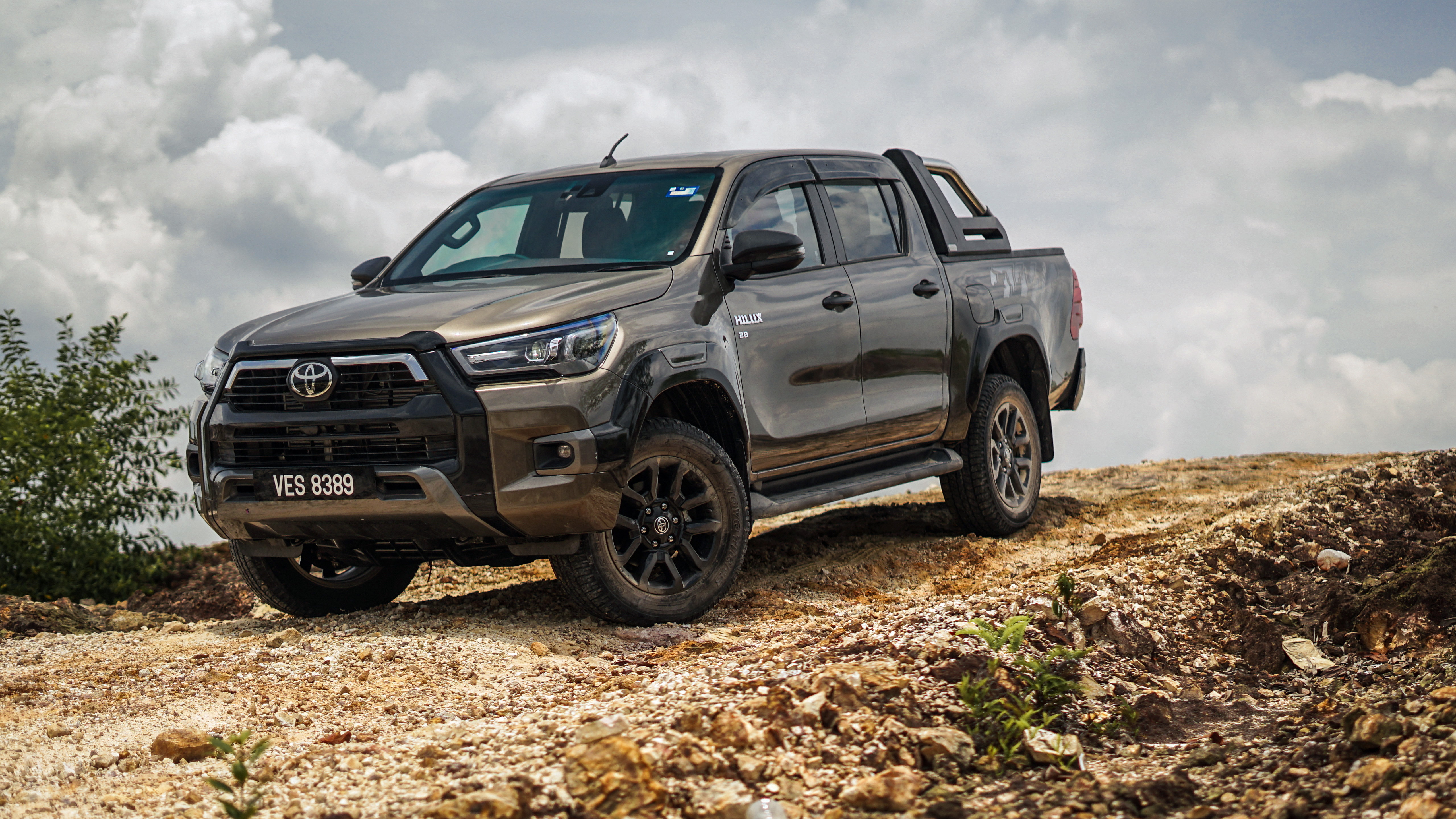 Toyota Hilux Wallpapers