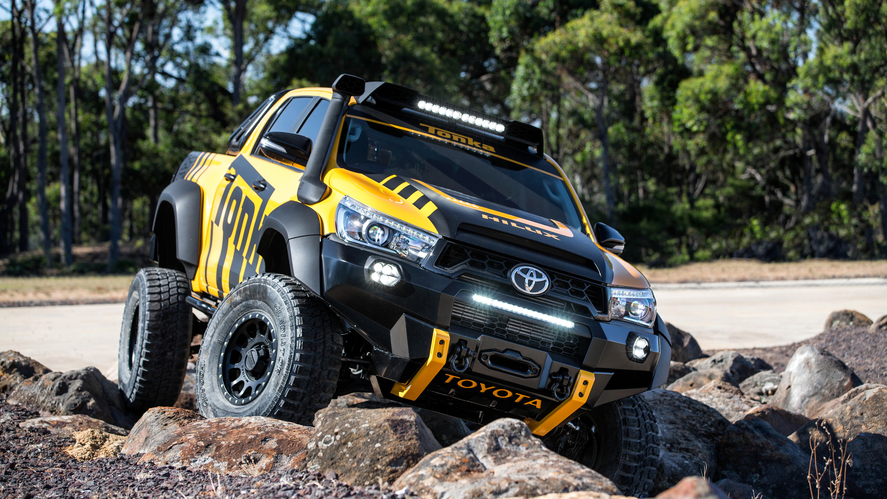 Toyota Hilux Wallpapers