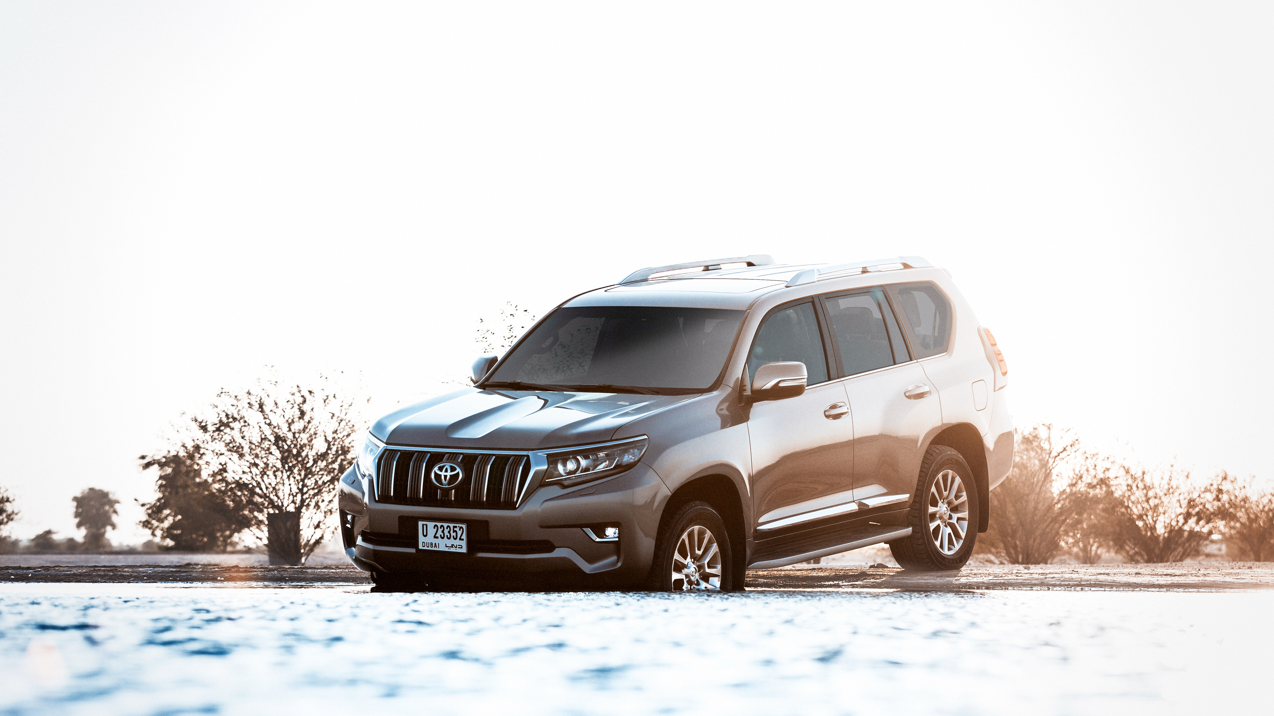 Toyota Land Cruiser Prado Wallpapers