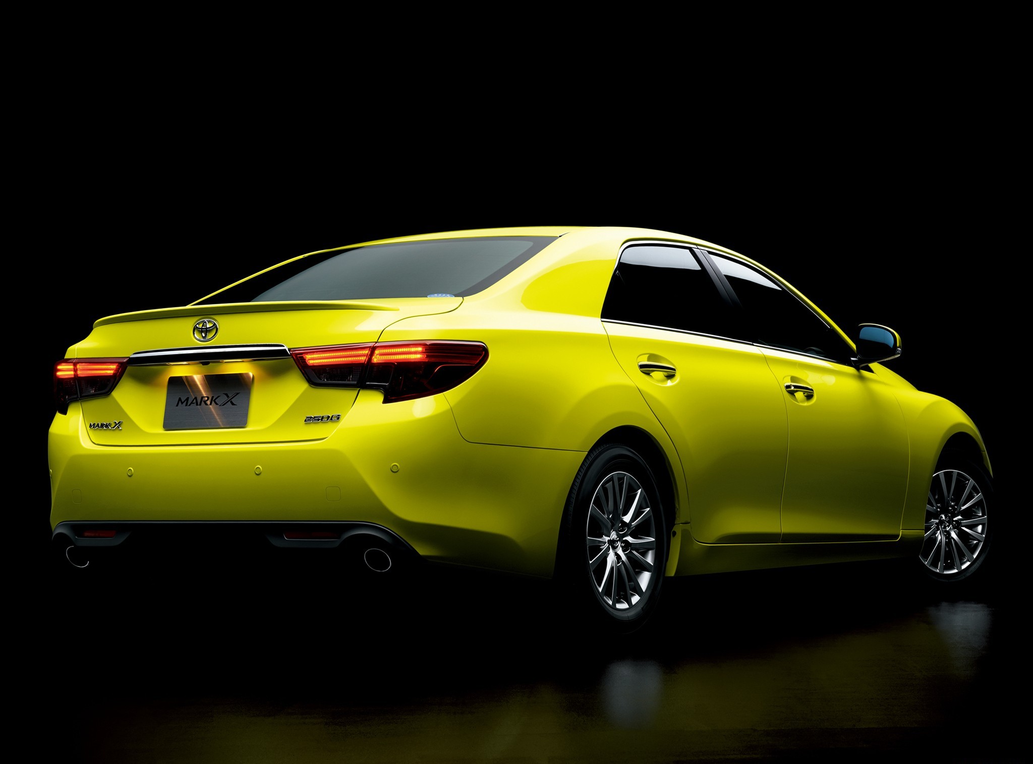 Toyota Mark X Wallpapers