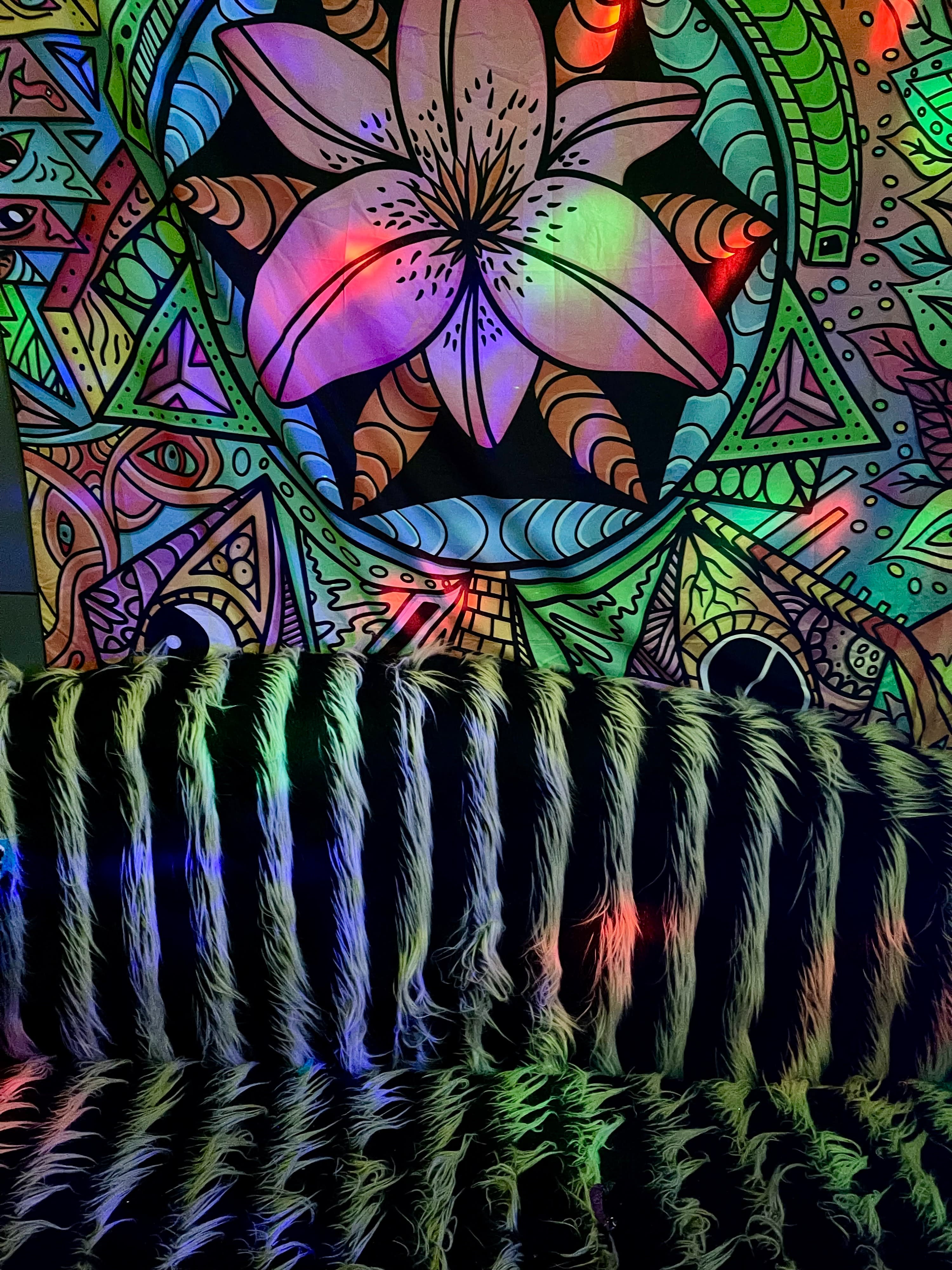 Trippy Alien Hd Wallpapers