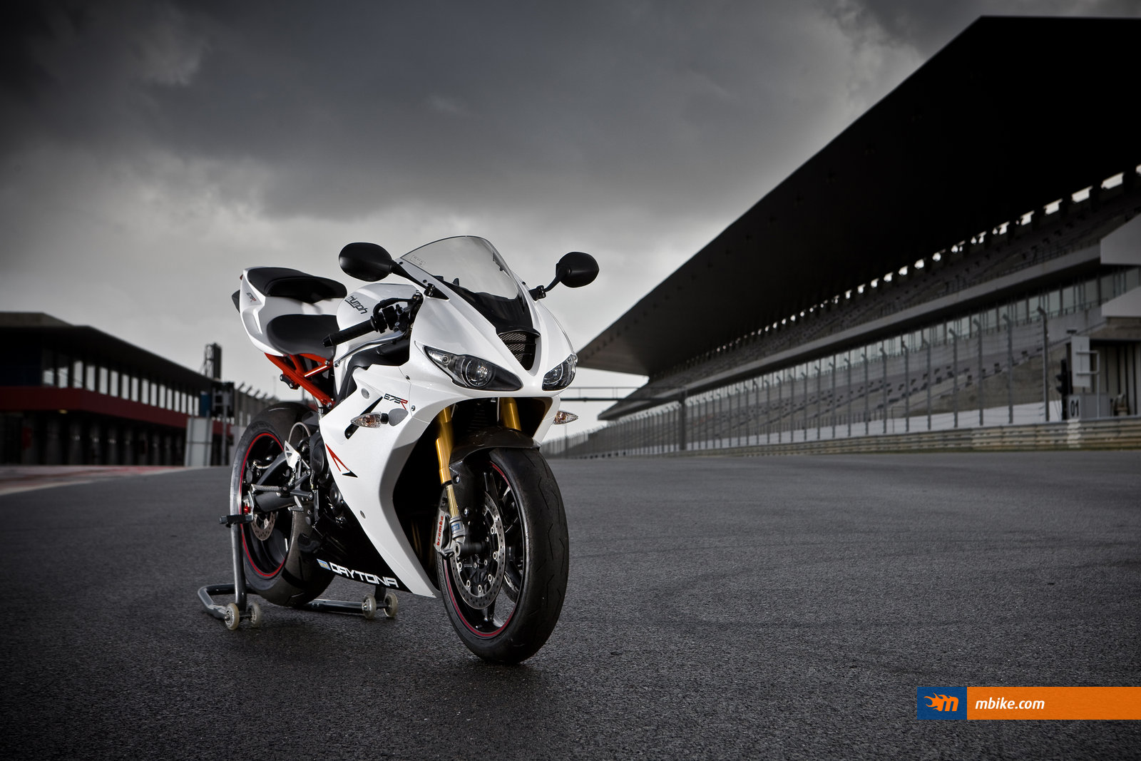 Triumph Daytona Wallpapers