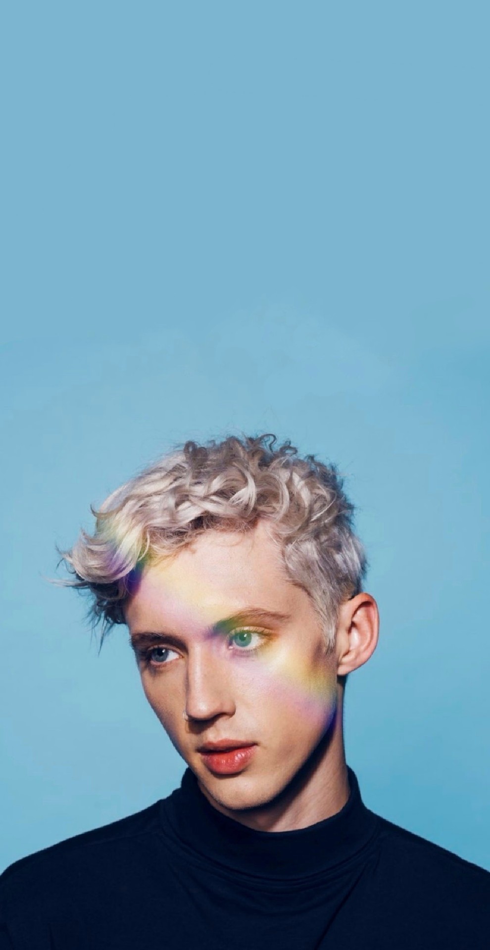 Troye Sivan Desktop Wallpapers