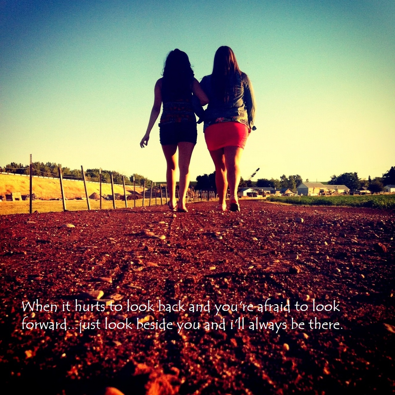 Two Best Friends Tumblr Wallpapers