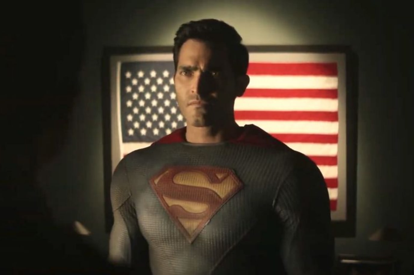 Tyler Hoechlin As Clark Kent Superman Wallpapers