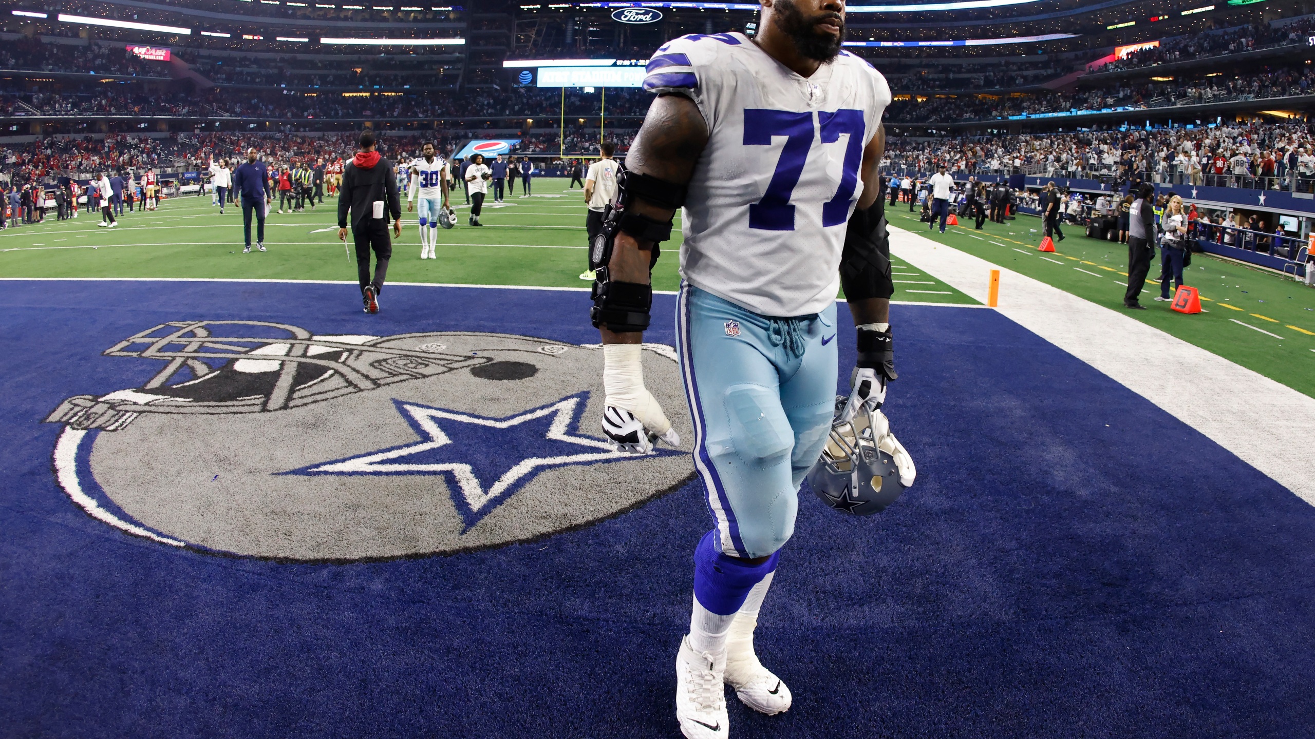 Tyron Smith Wallpapers