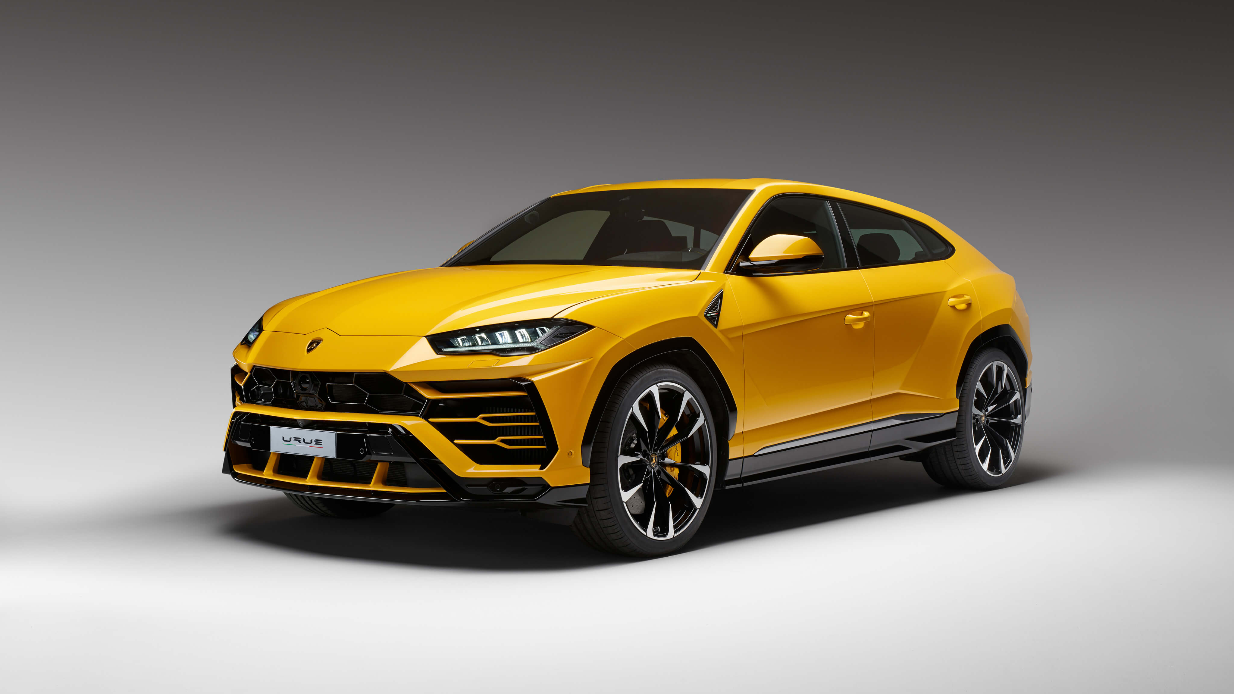 Urus Wallpapers