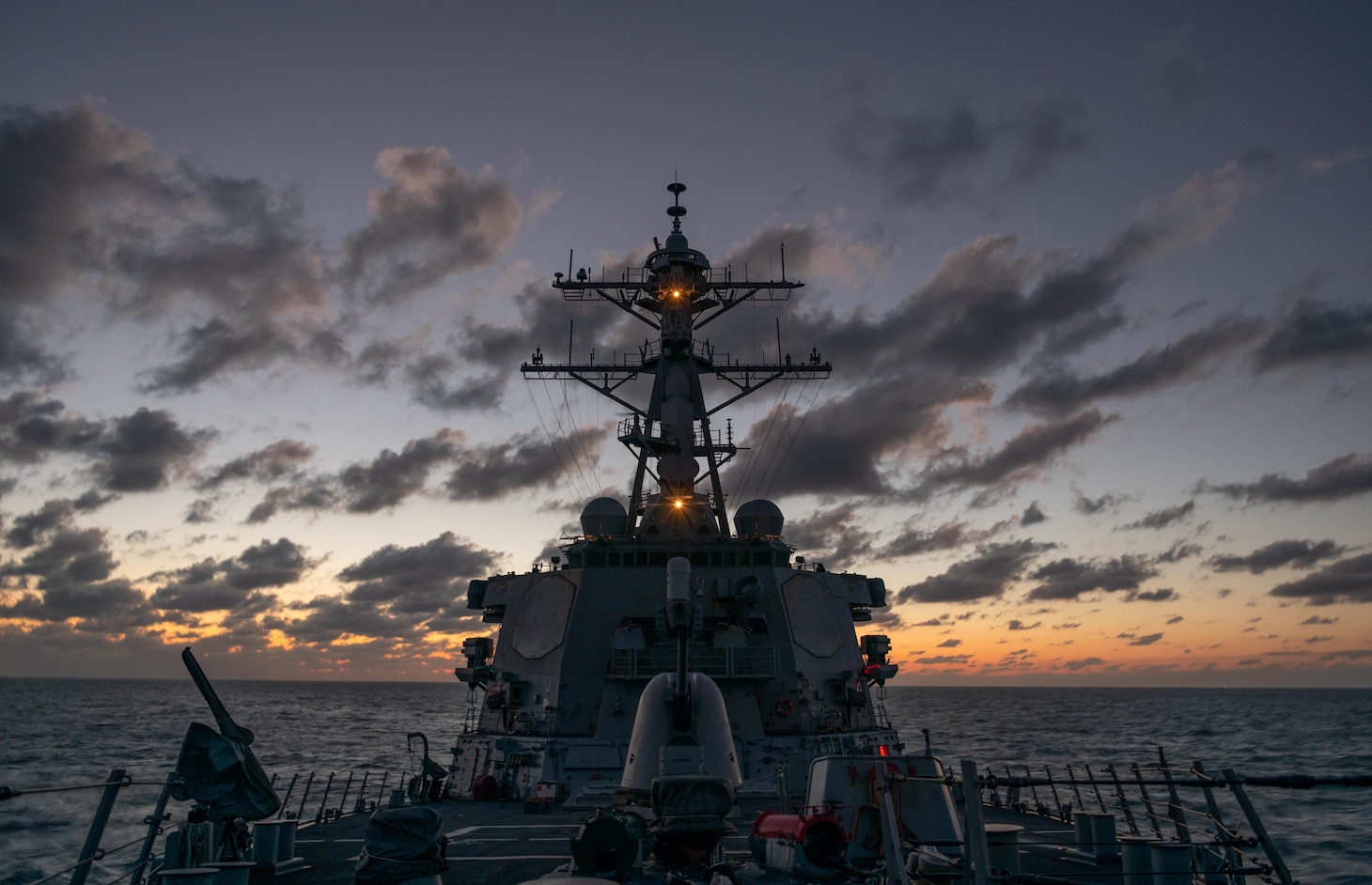 Uss Barry (Ddg-52) Wallpapers